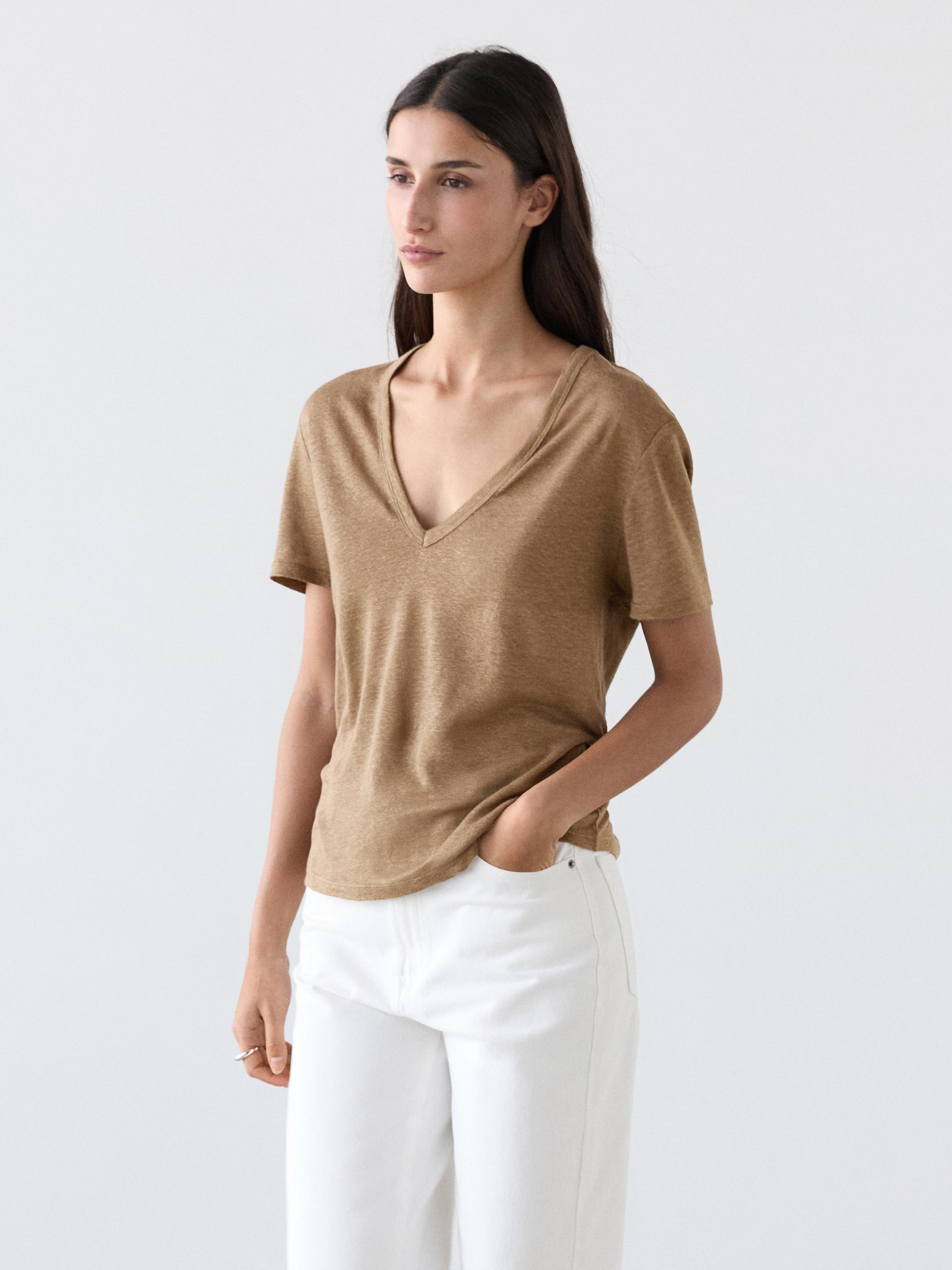 Linen V-neck T-shirt — OCHRE