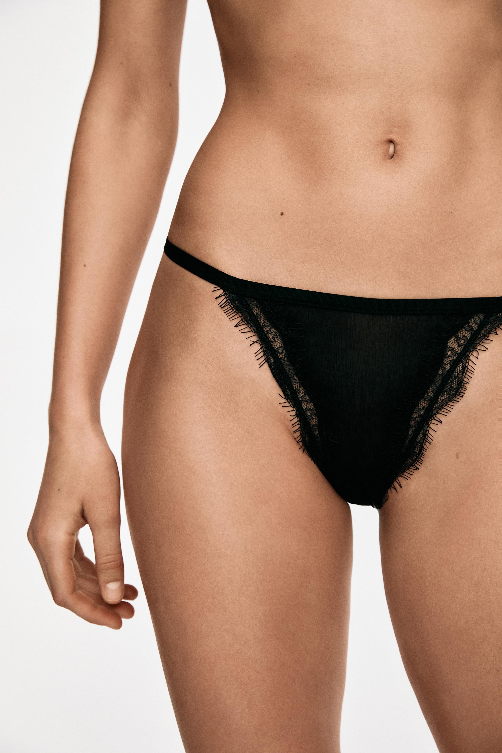 Thong with lace detail — BLACK