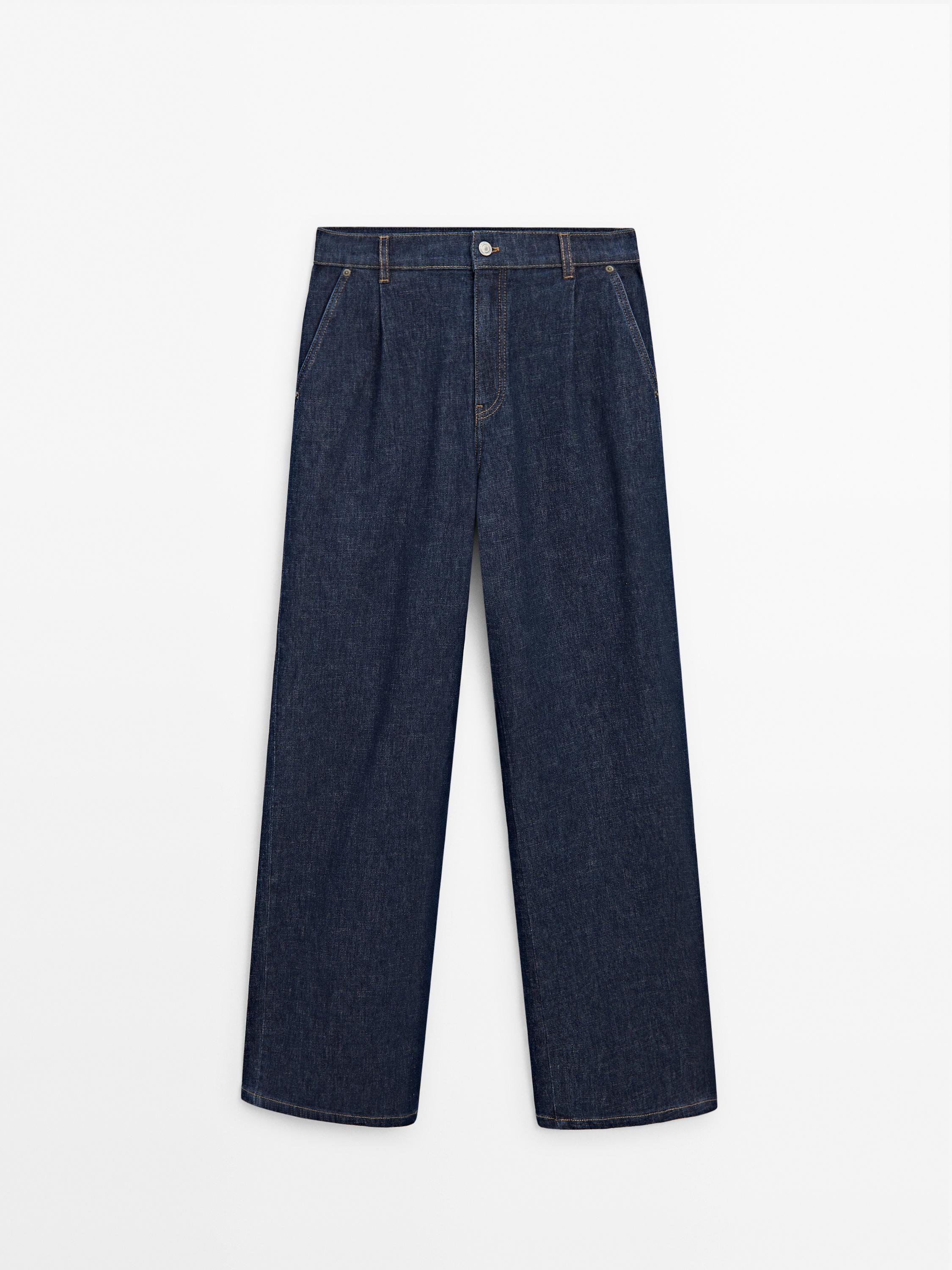 High-waist wide-leg jeans with darts