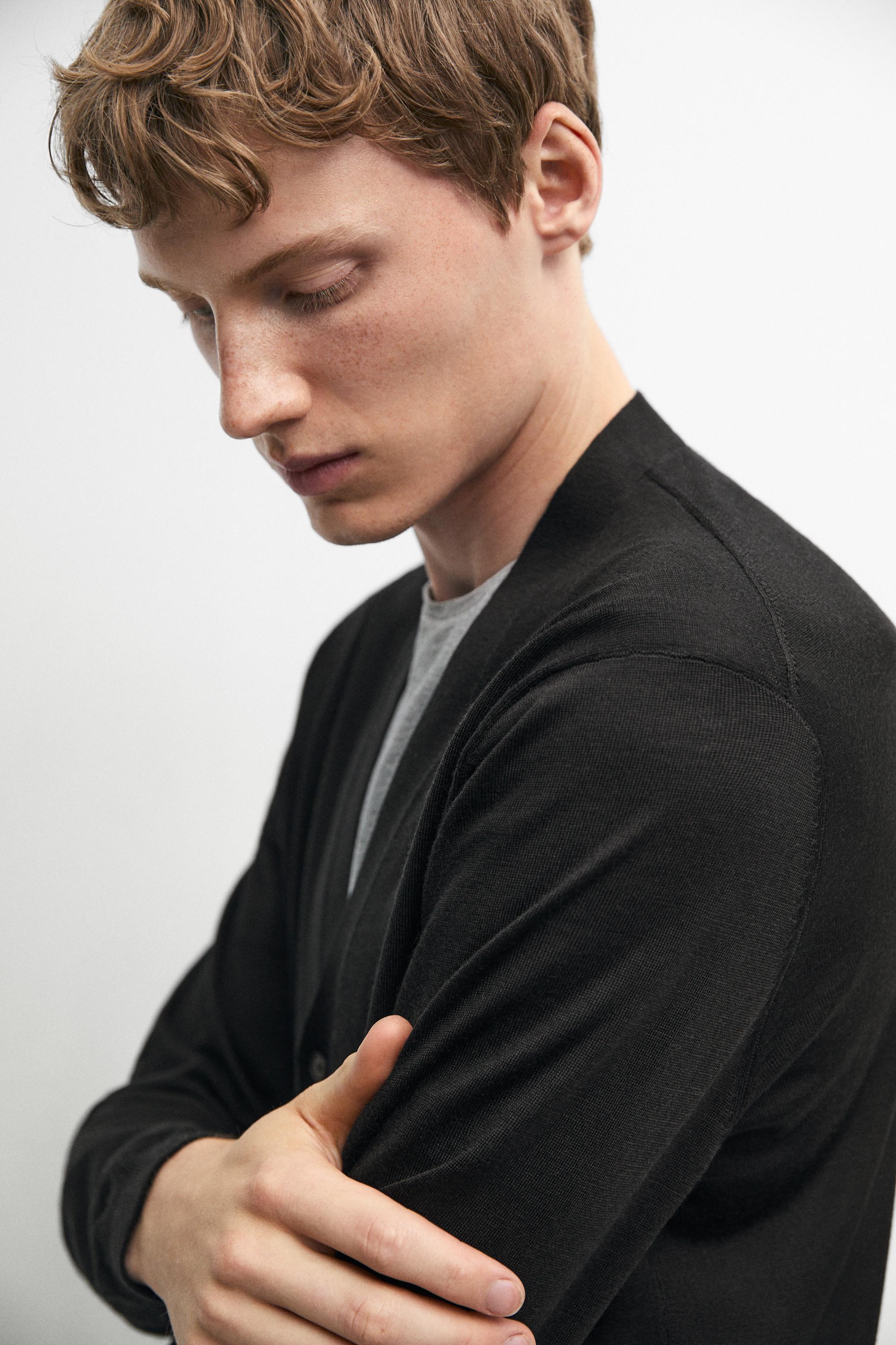 Merino wool button-up cardigan — BLACK