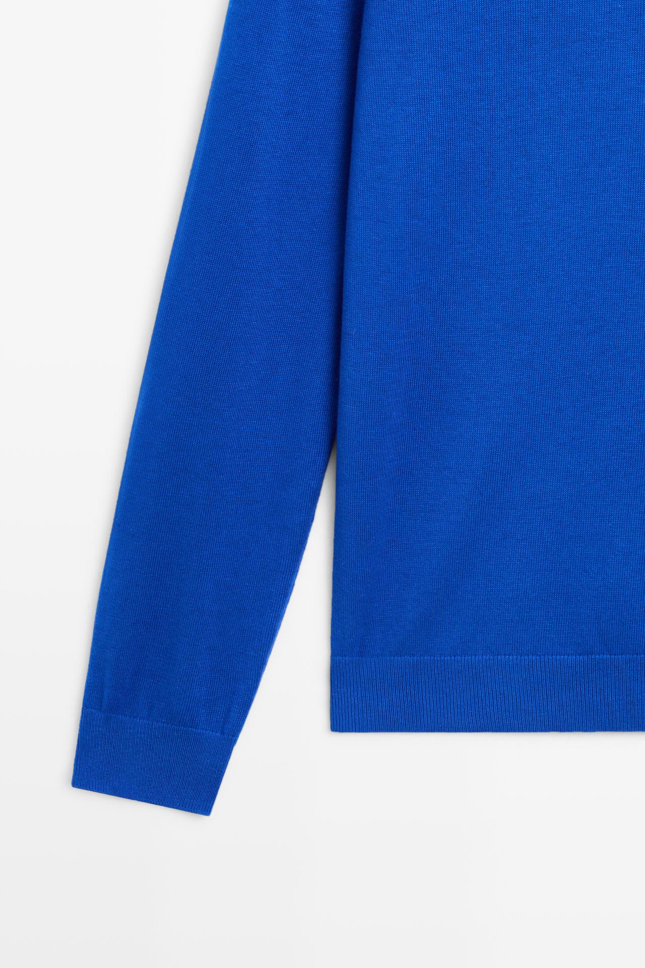 Cotton blend knit sweater — Blue