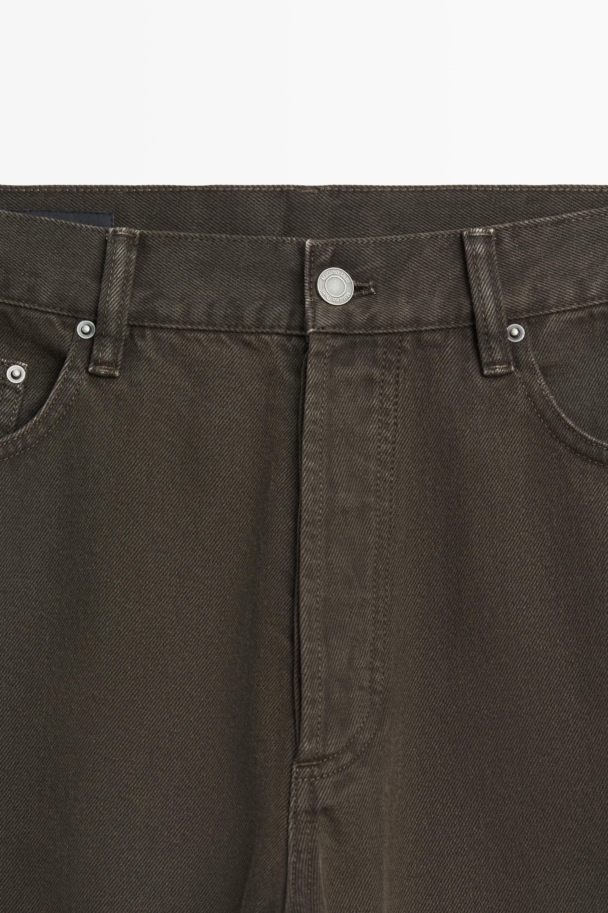 Tapered fit jeans — Chocolate