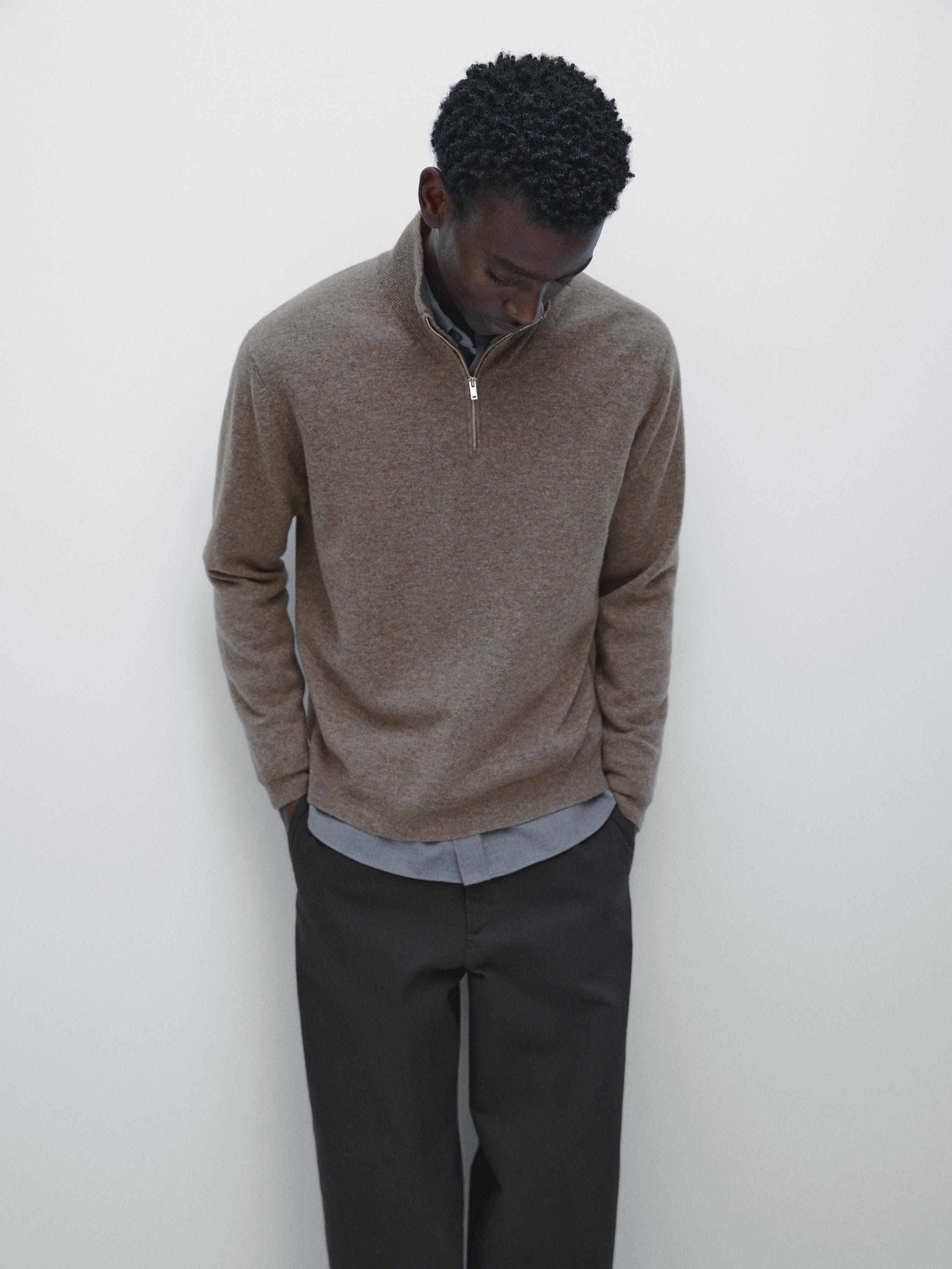 Mock neck knit sweater with zip