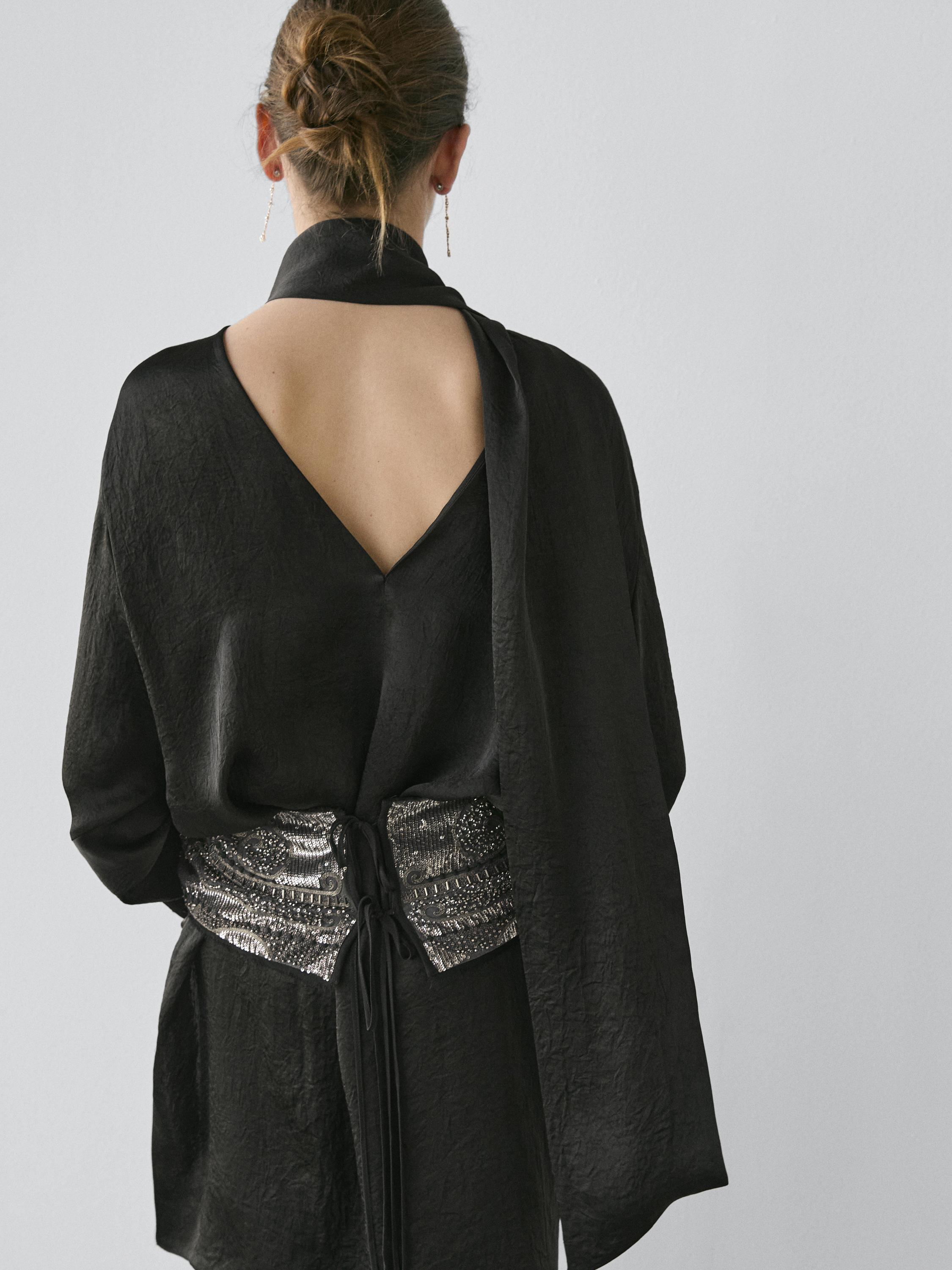 V-neckline blouse with tie detail - STUDIO — BLACK