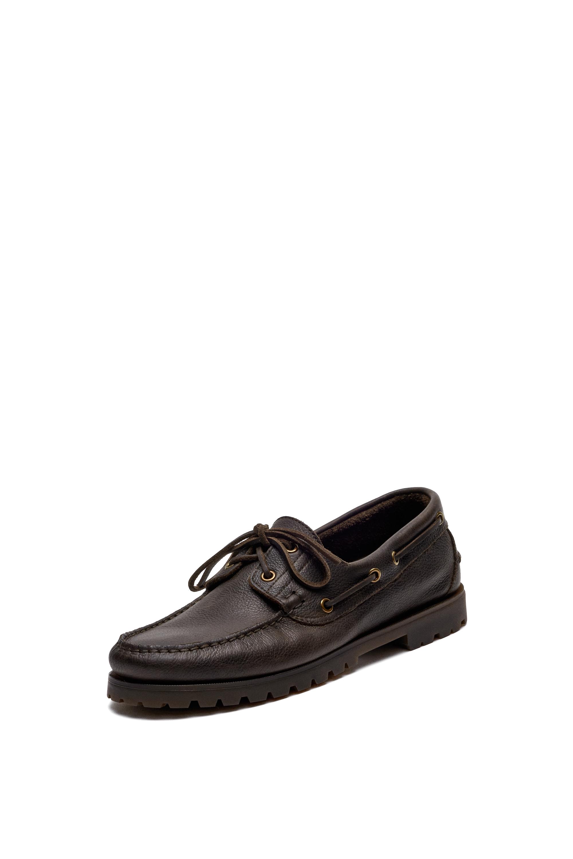 Nappa leather boat shoe — BROWN