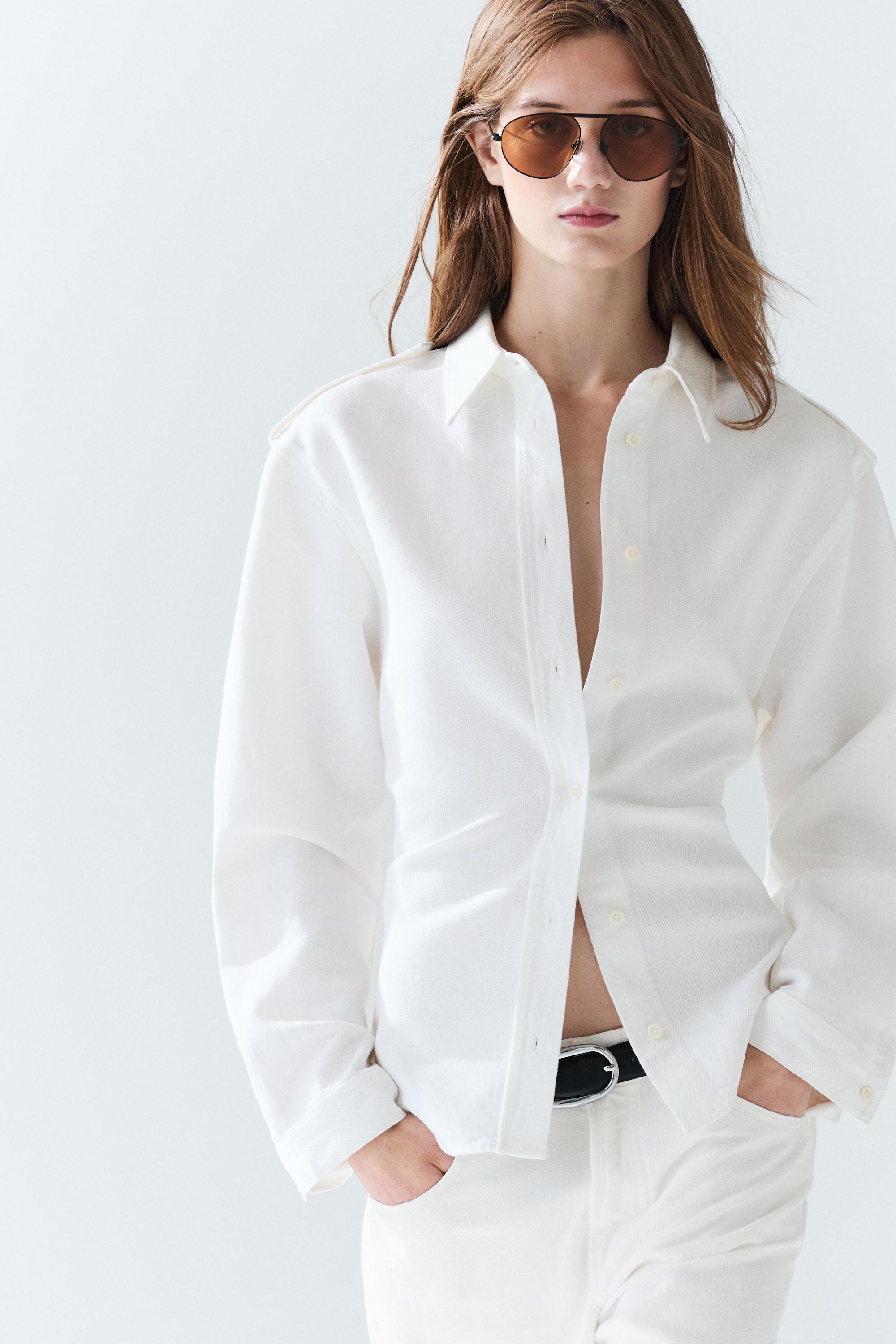 Cotton and linen blend Bermuda shorts — Off white