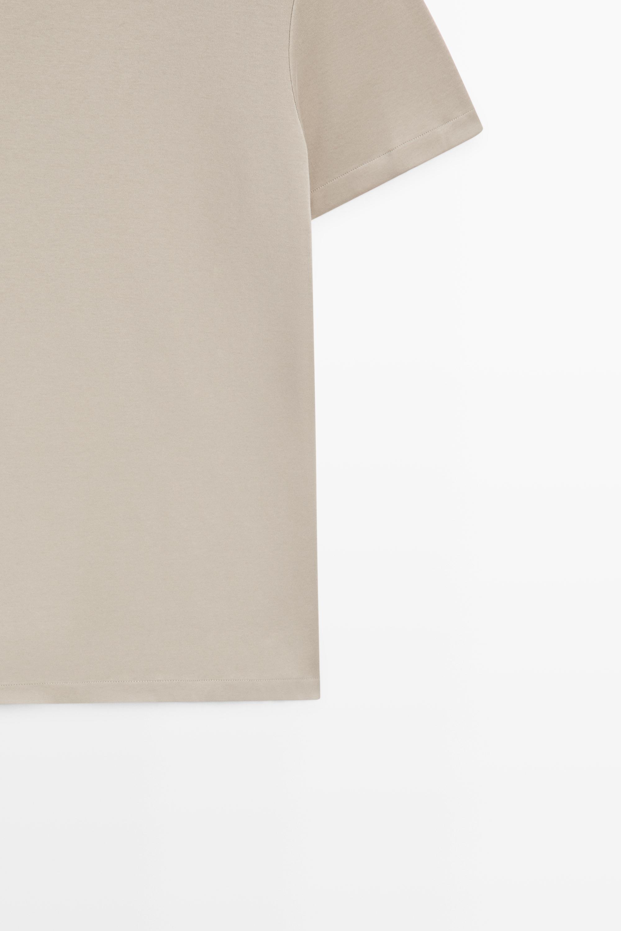 Contrast neck detail T-shirt — TAUPE GREY