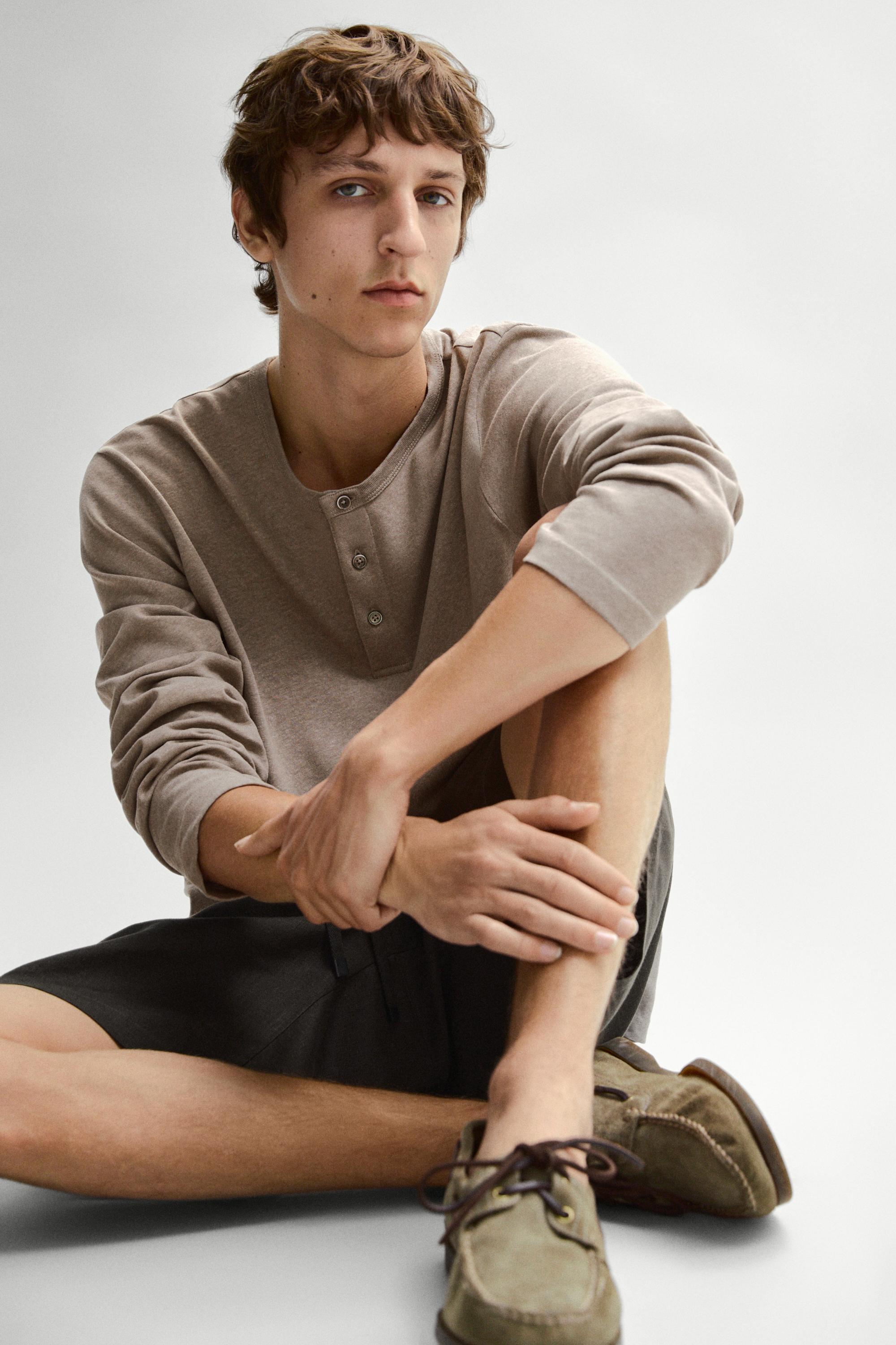 Long sleeve henley neck T-shirt — MOLE BROWN