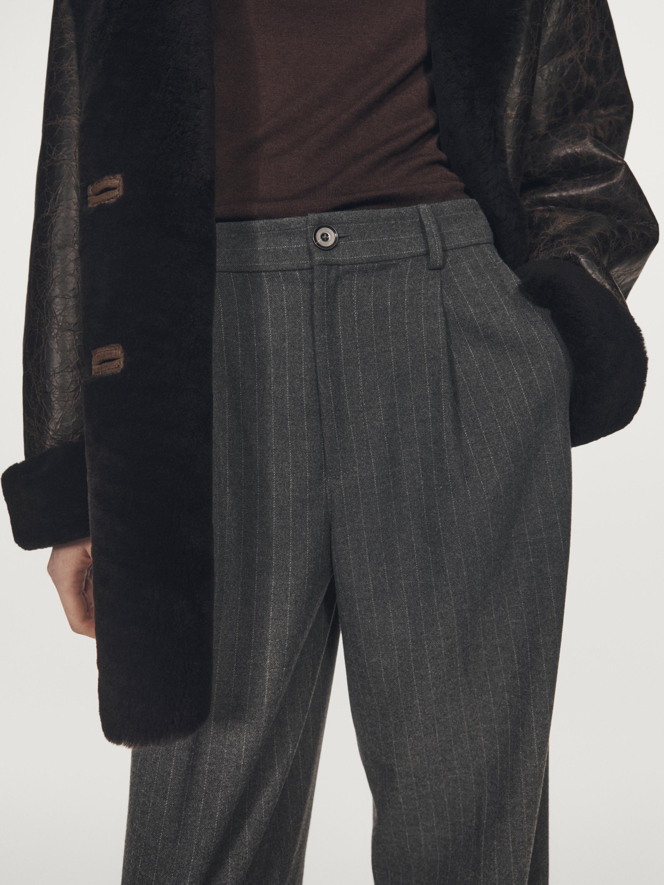 Pantaloni ampi gessati