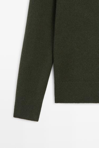 100% wool knit sweater with round neck — KHAKI GREEN 7