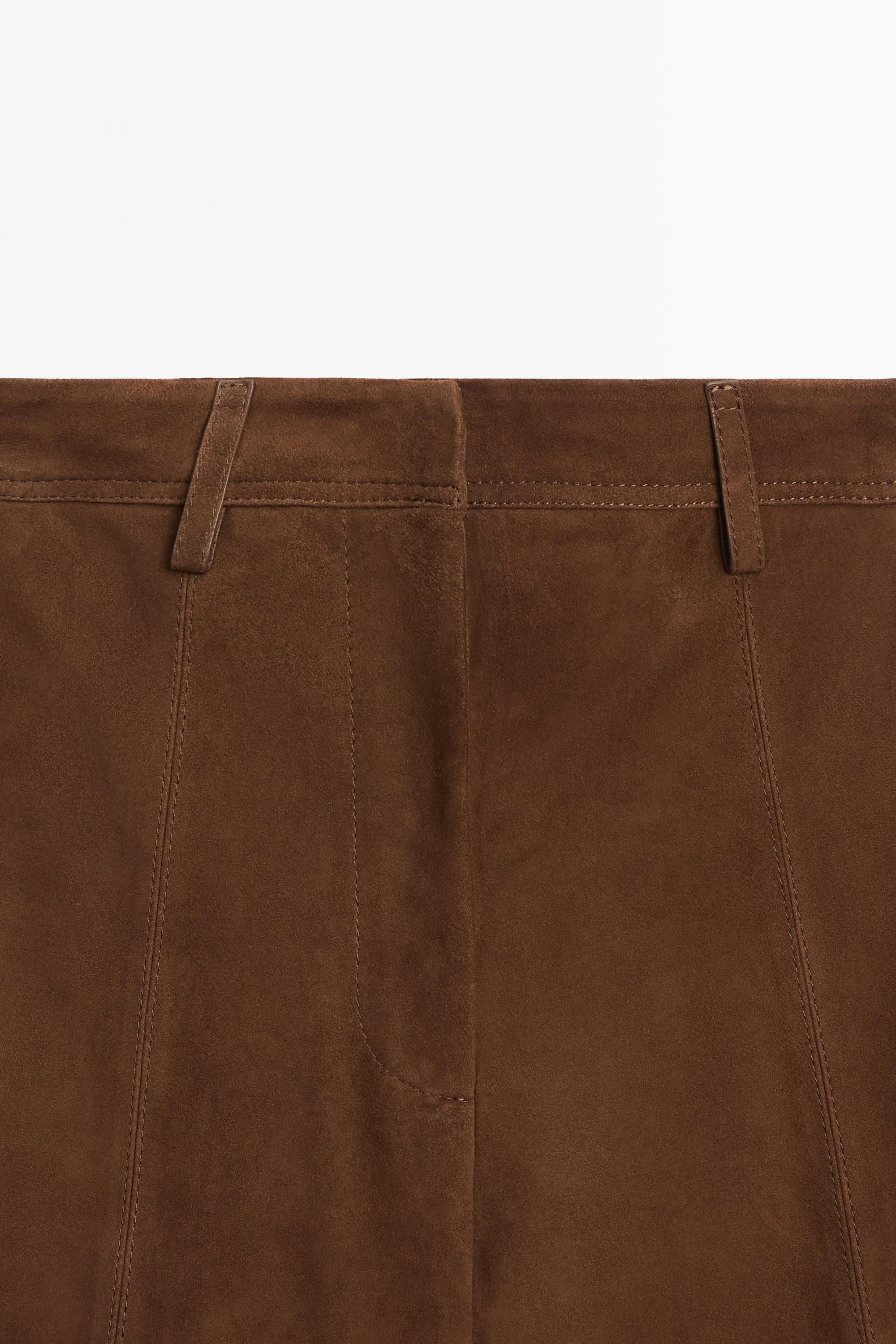 Long suede leather Bermuda shorts — BROWN