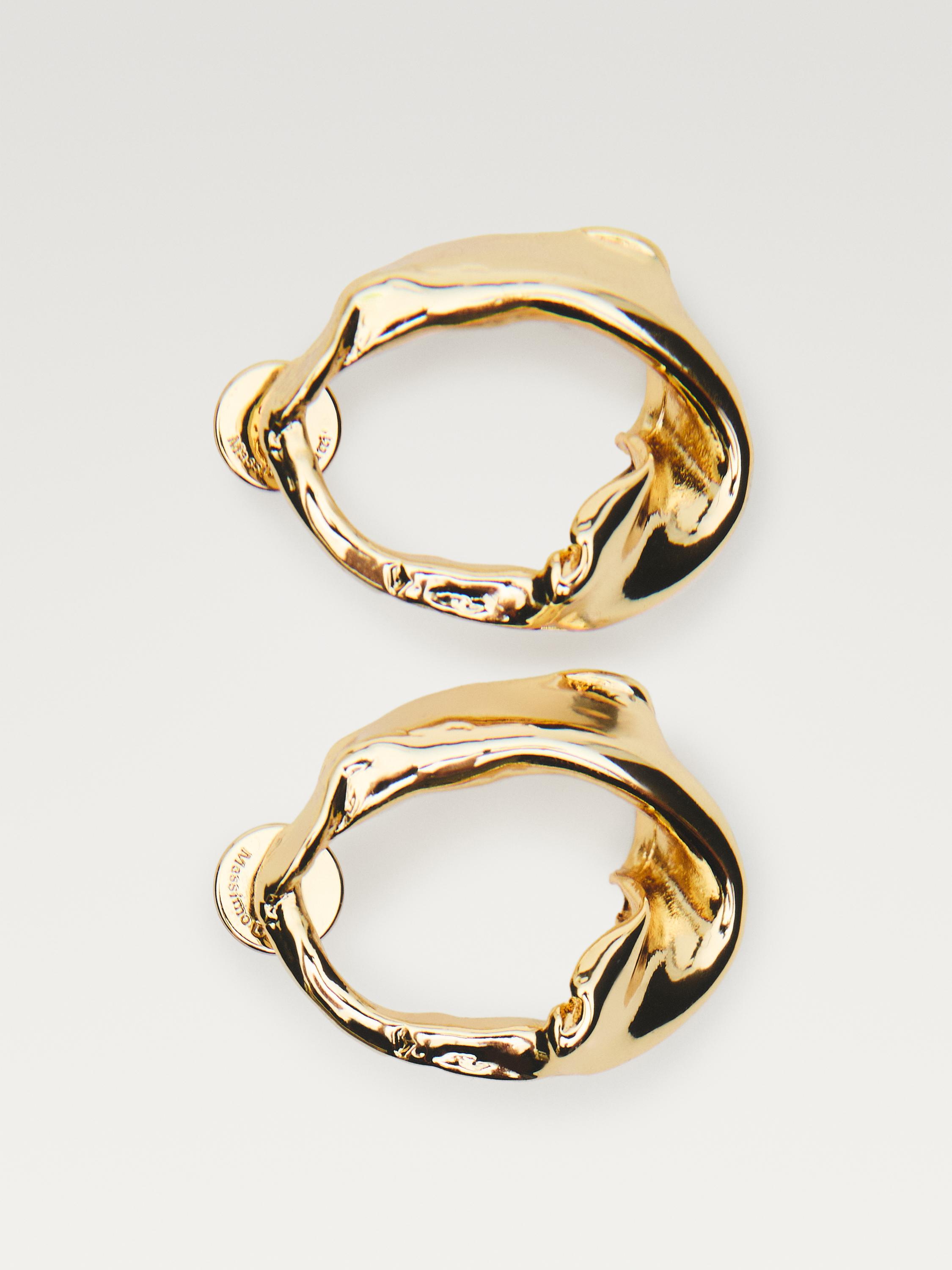 Orecchini irregolari