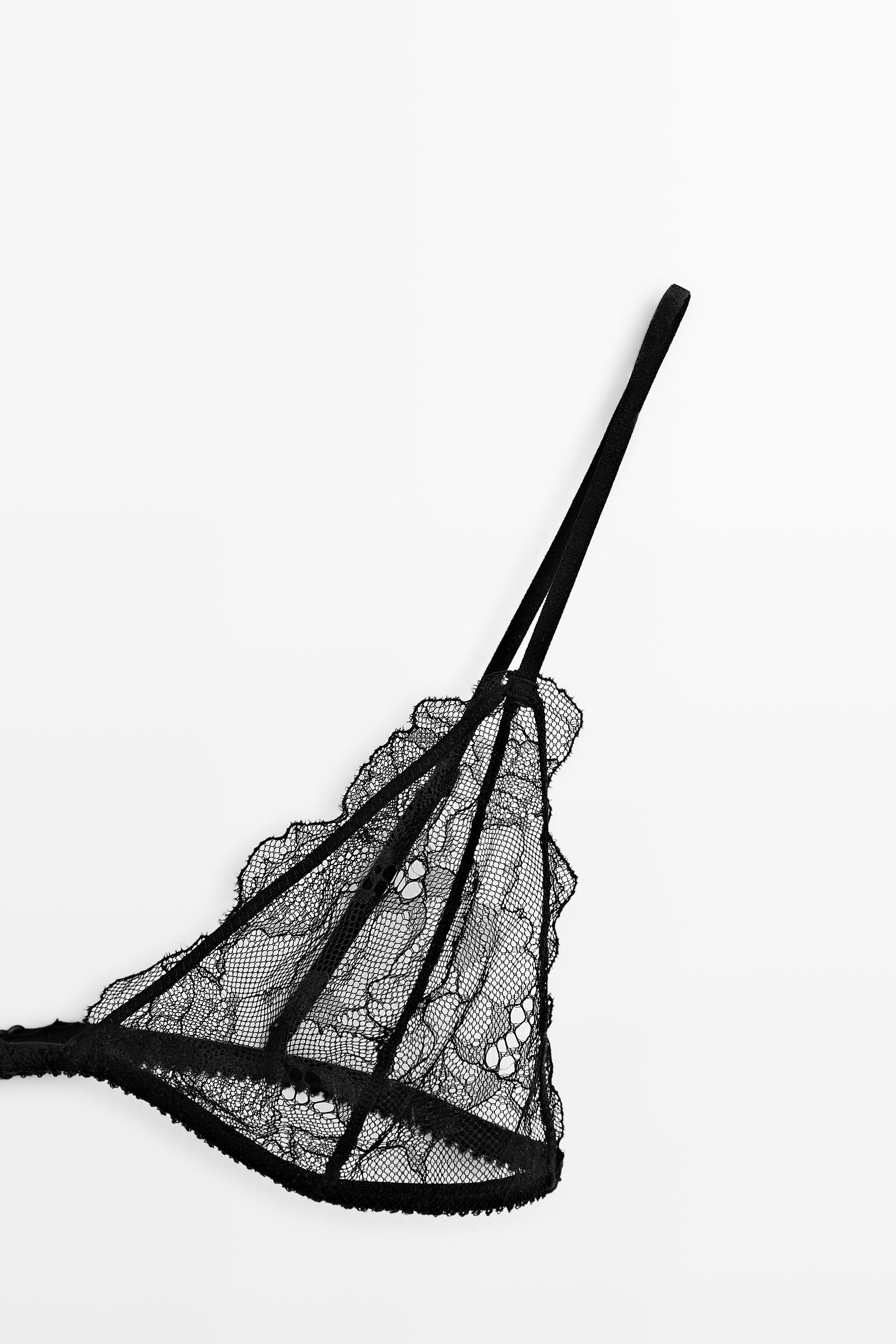 Scalloped lace triangle bra — BLACK