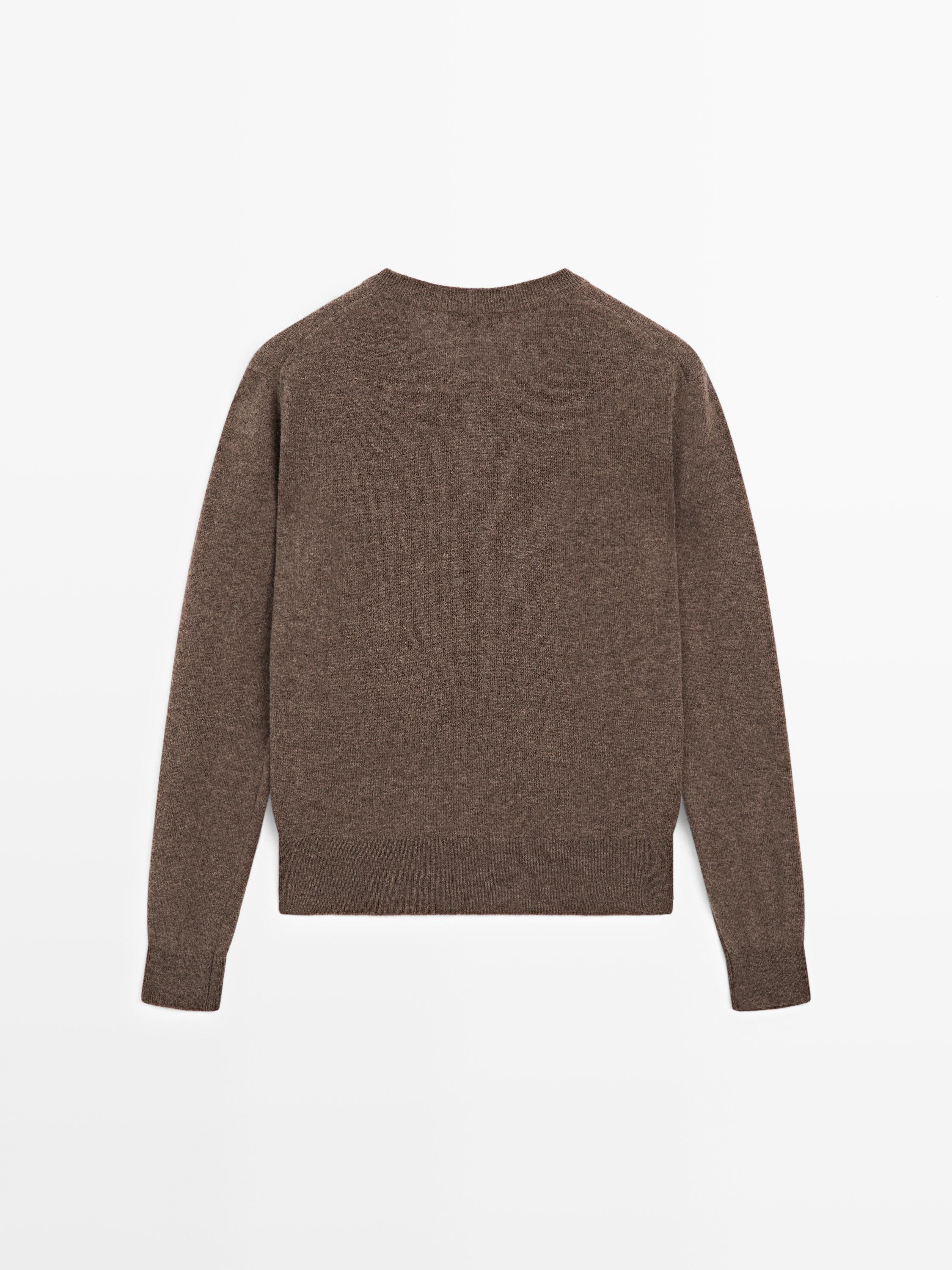 Wool blend knit V-neck sweater