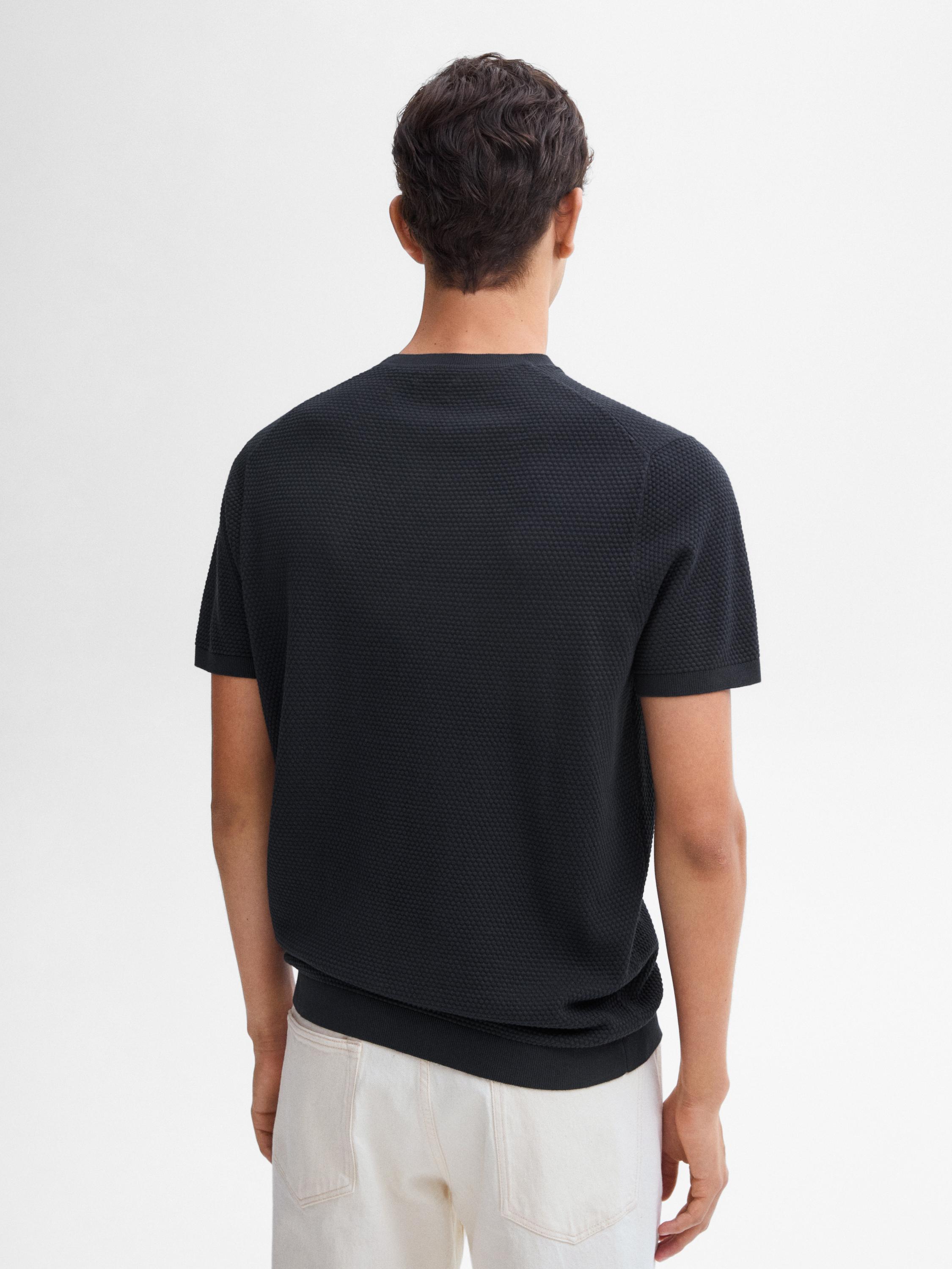 100% cotton textured knit T-shirt