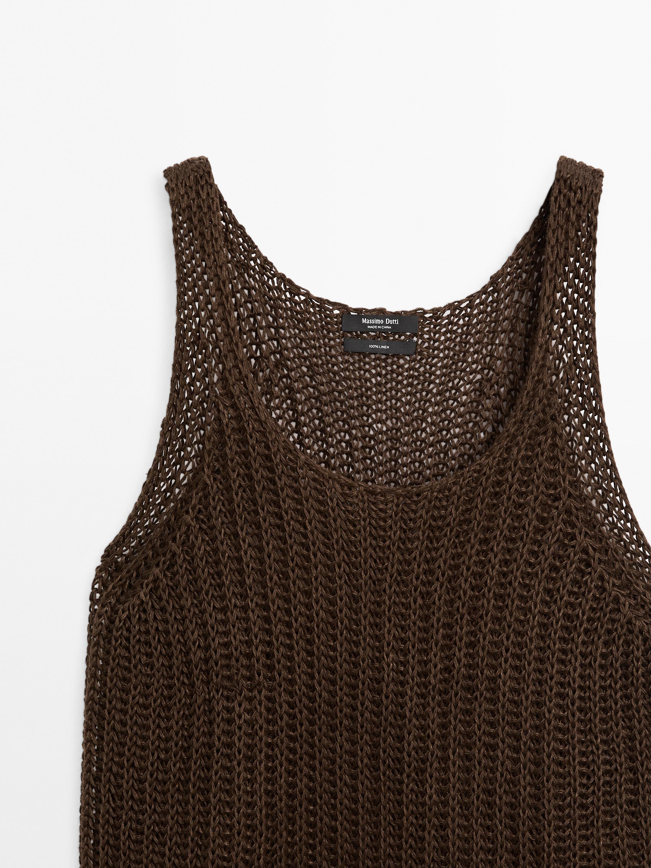 Linen knit top with round neckline