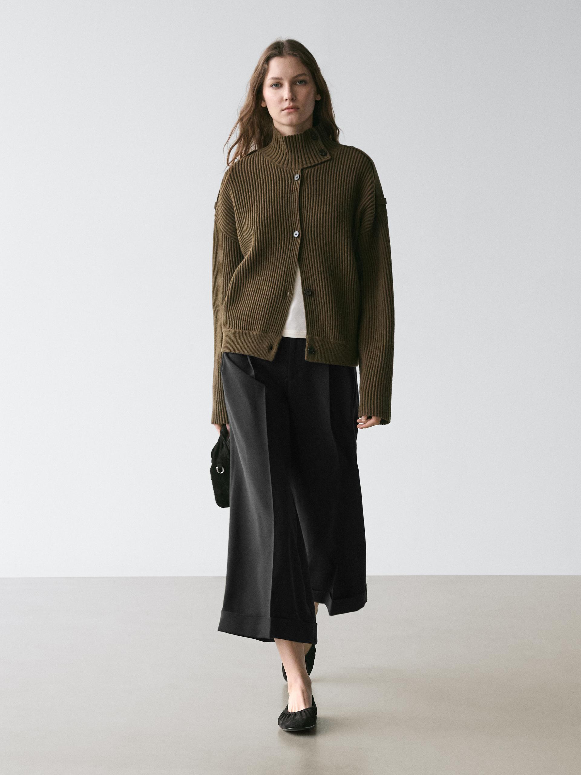 Pantalón Fluido Pinzas - Negro - 34 - Massimo Dutti - Mujer