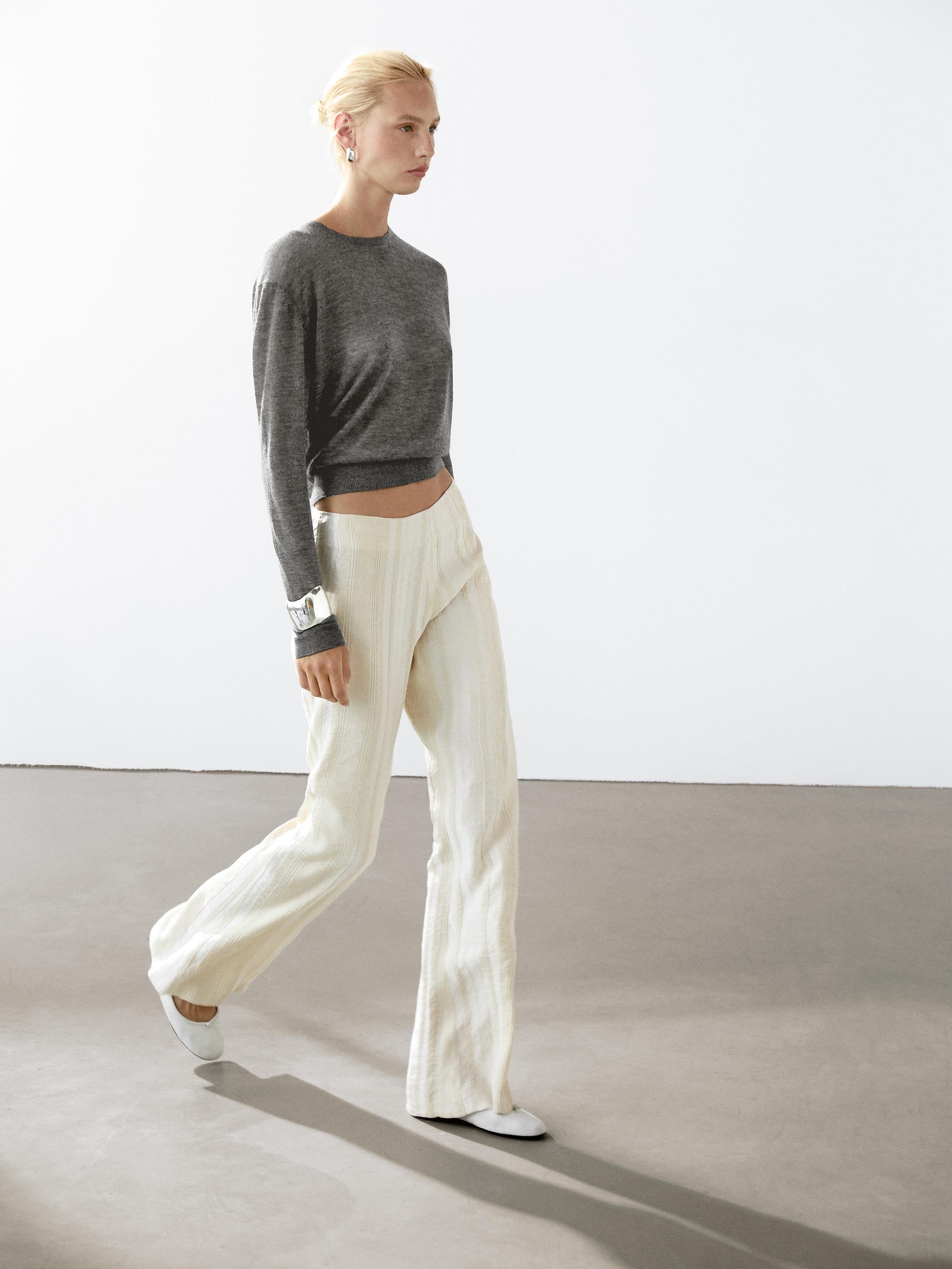 100% cashmere fine knit sweater