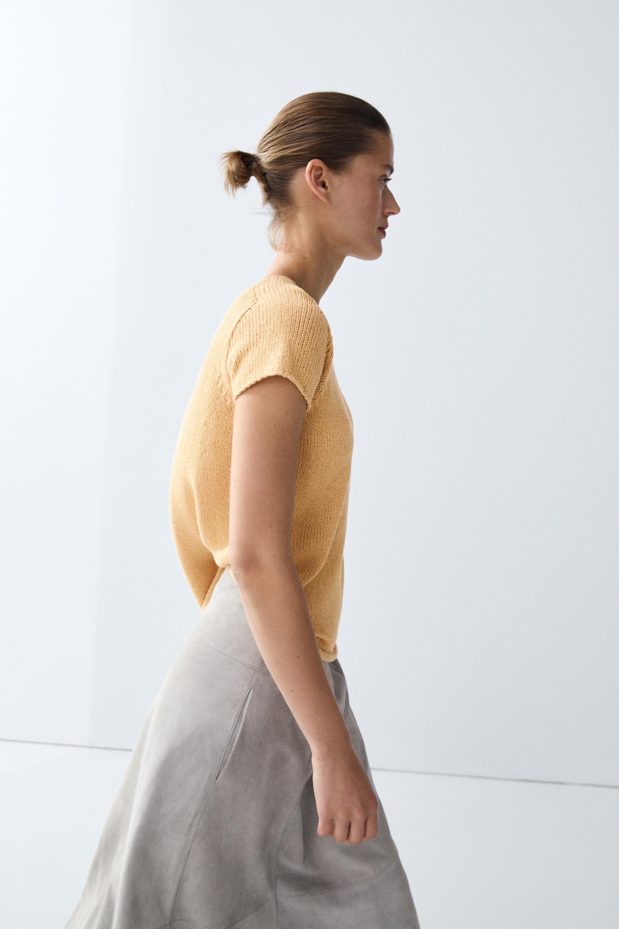 Cotton blend short sleeve knit sweater — CORN YELLOW