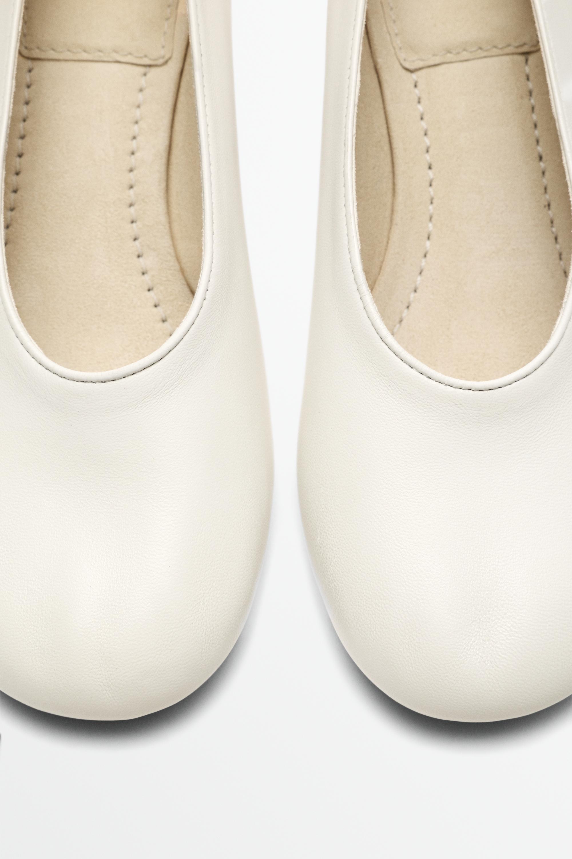 Soft leather heel shoe — WHITE