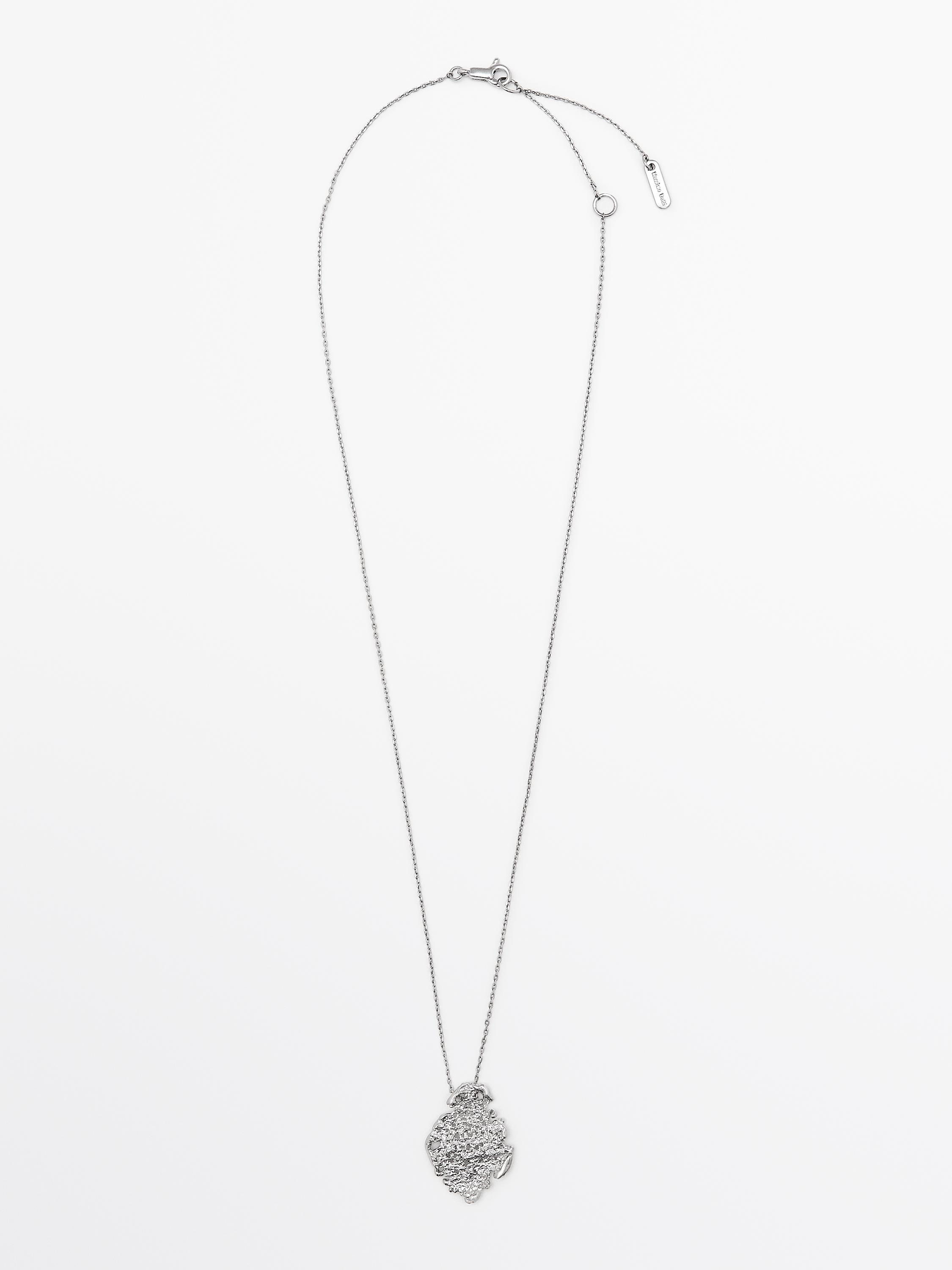 Mini necklace with lace piece pendant — SILVER