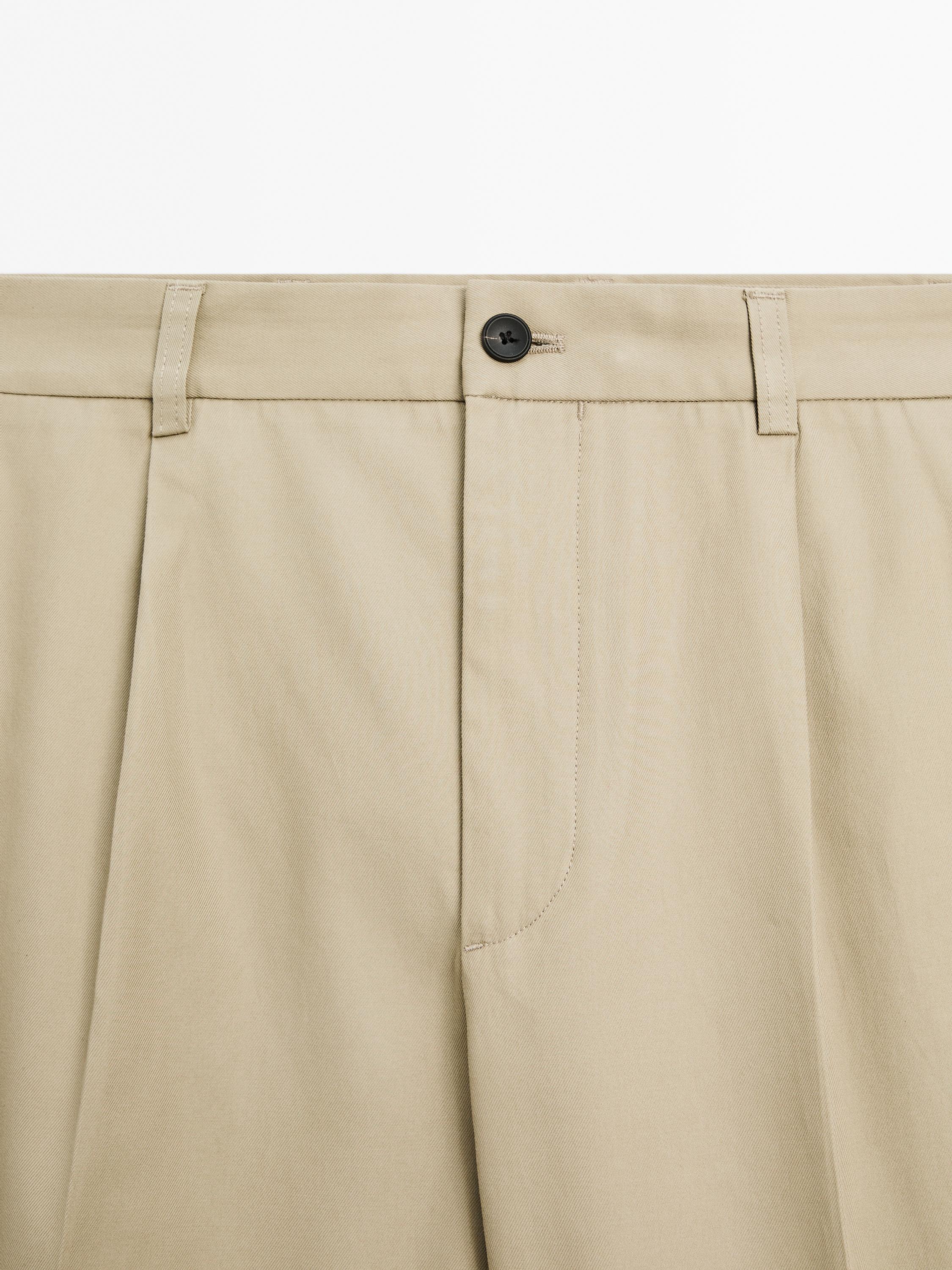 Hose im Relaxed-Fit mit Bundfalte