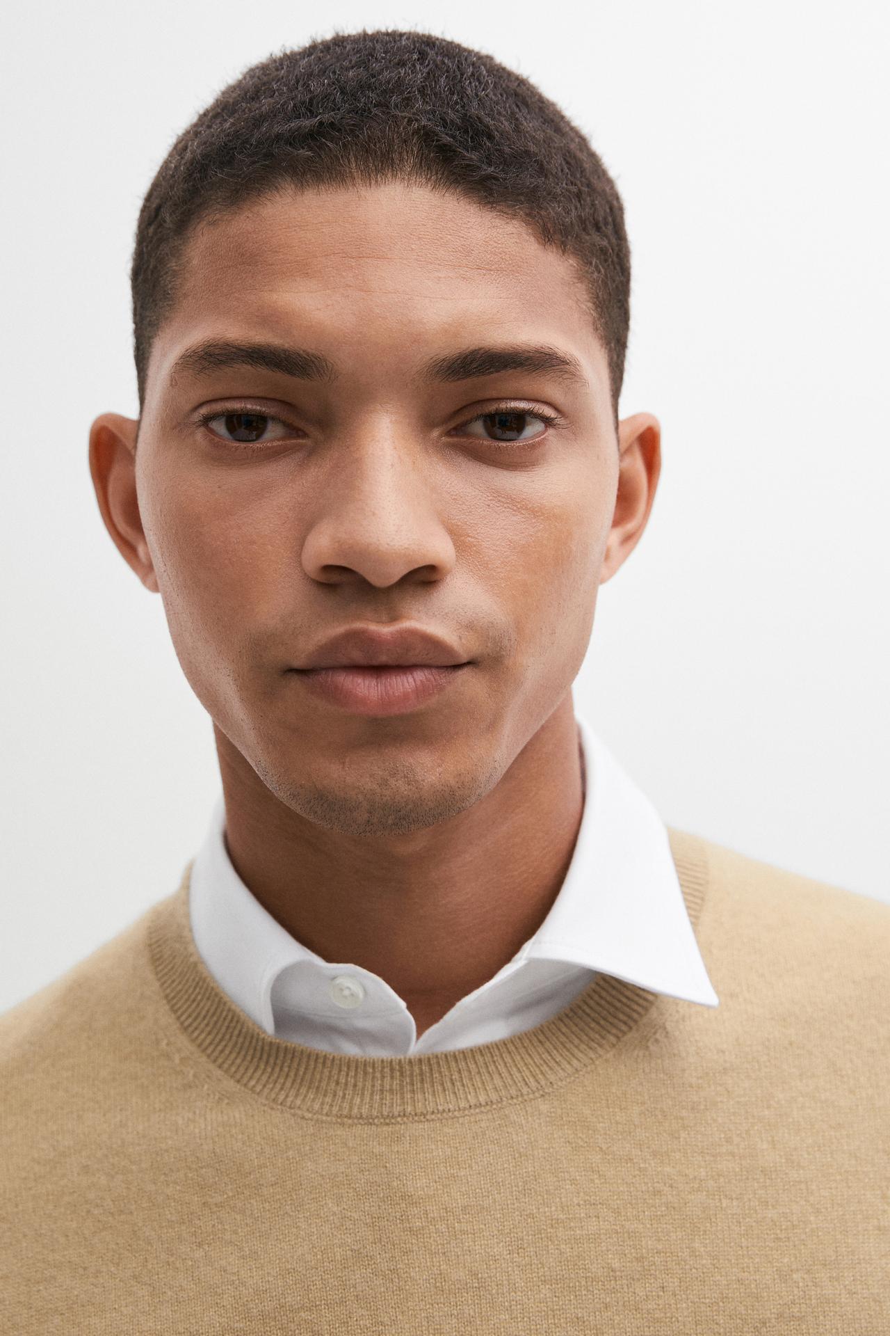 Knit 100% cashmere round neck sweater — MEDIUM CAMEL
