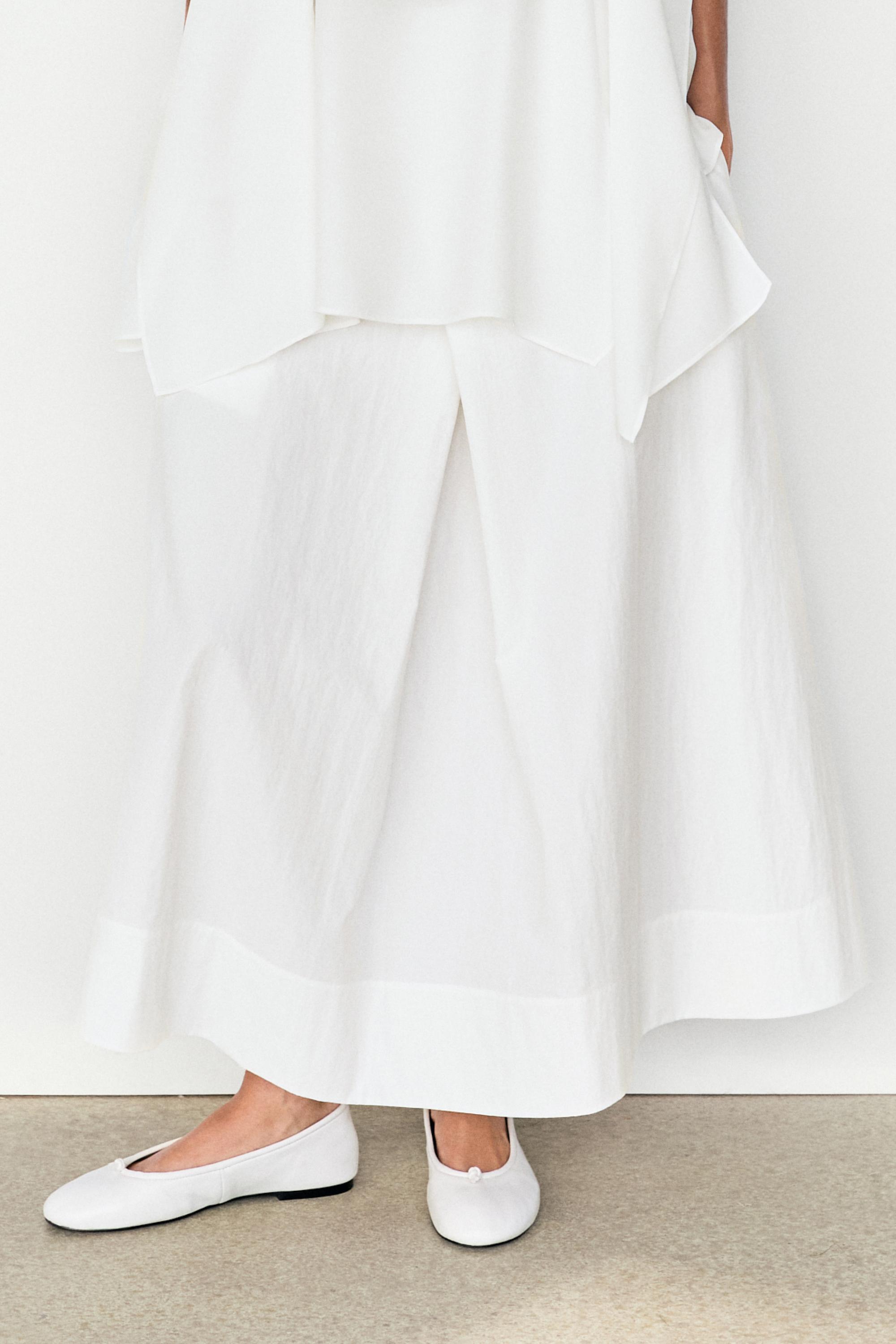 Midi skirt with yoke and pleated detail — WHITE