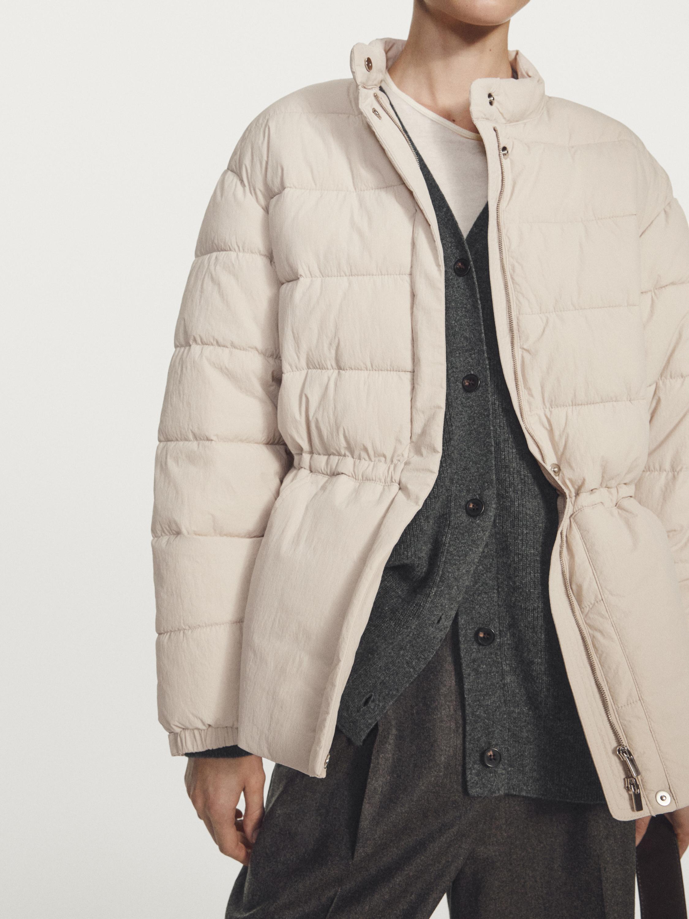 Water-repellent puffer jacket