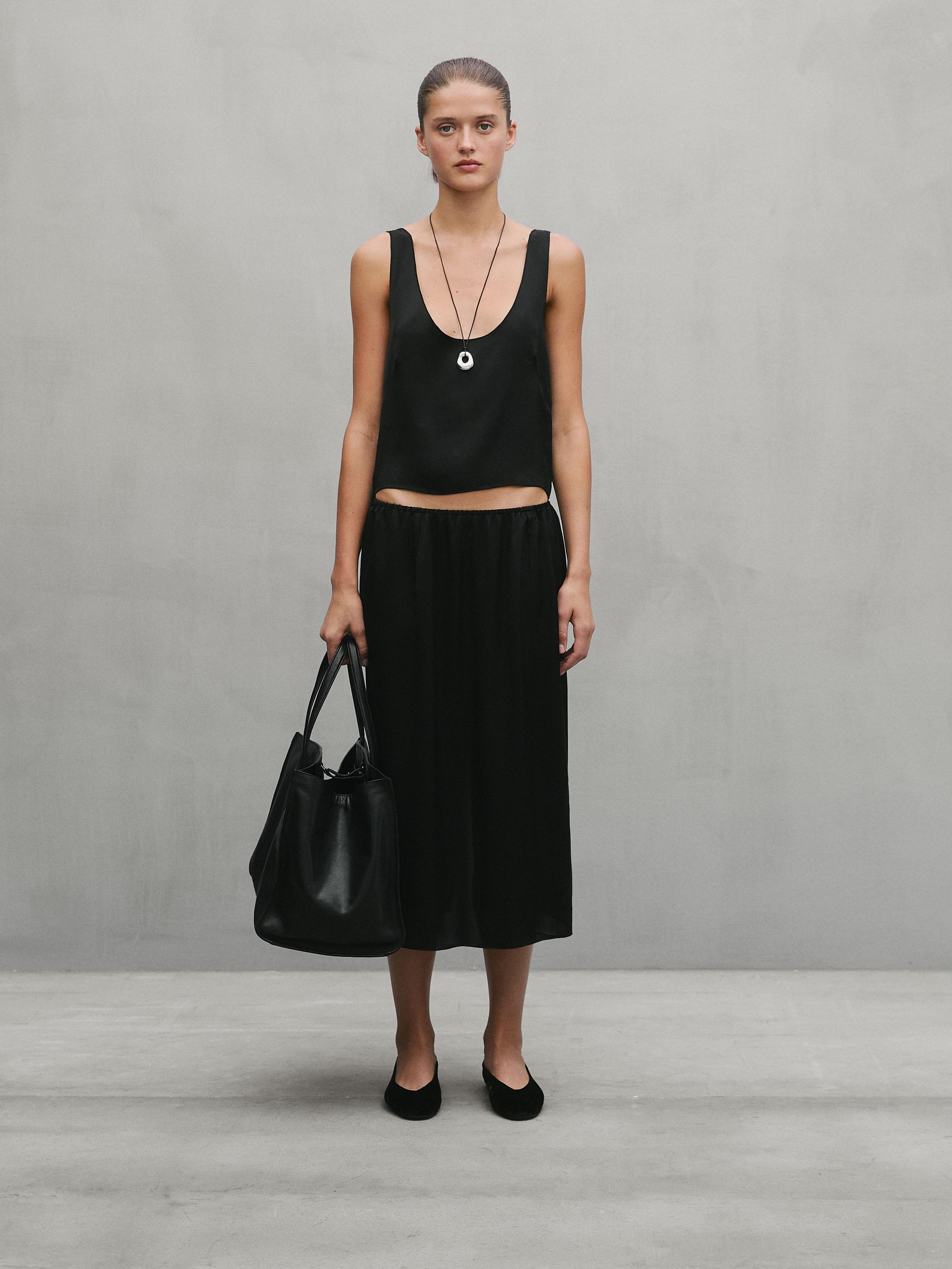 Flowing midi skirt with elasticated waistband - Studio