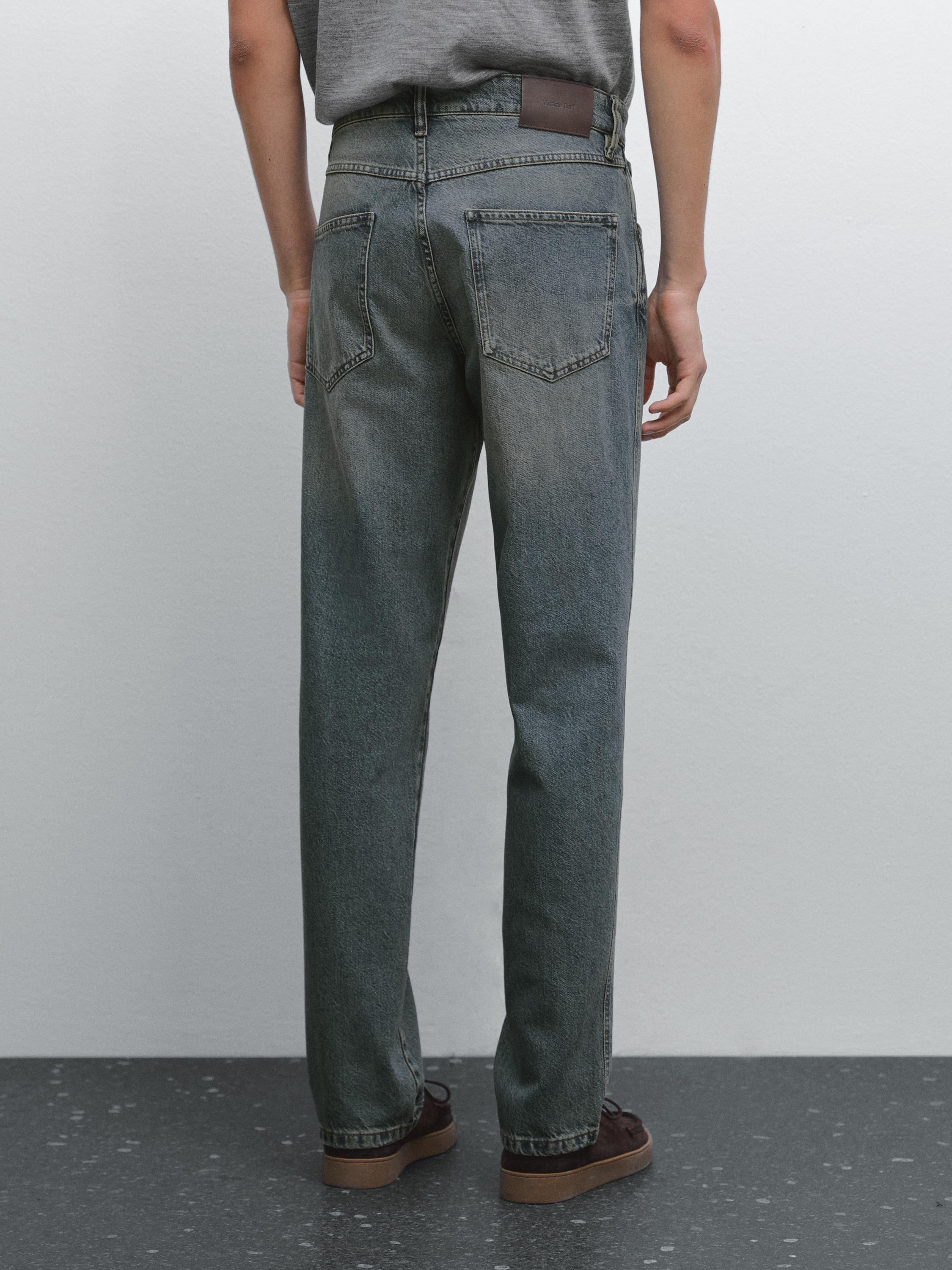 Tapered fit jeans
