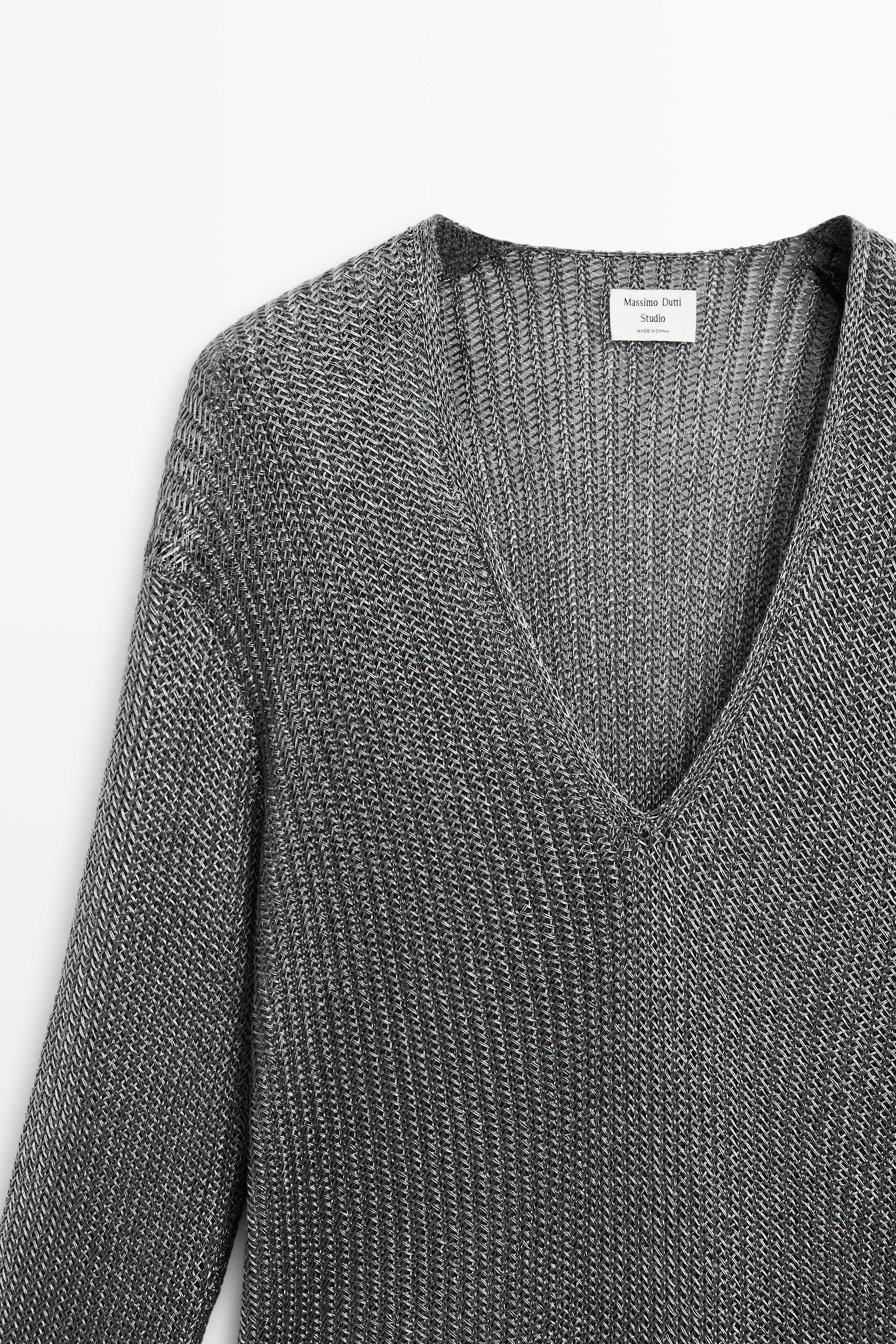 Metallic knit V-neck sweater - STUDIO — Silver