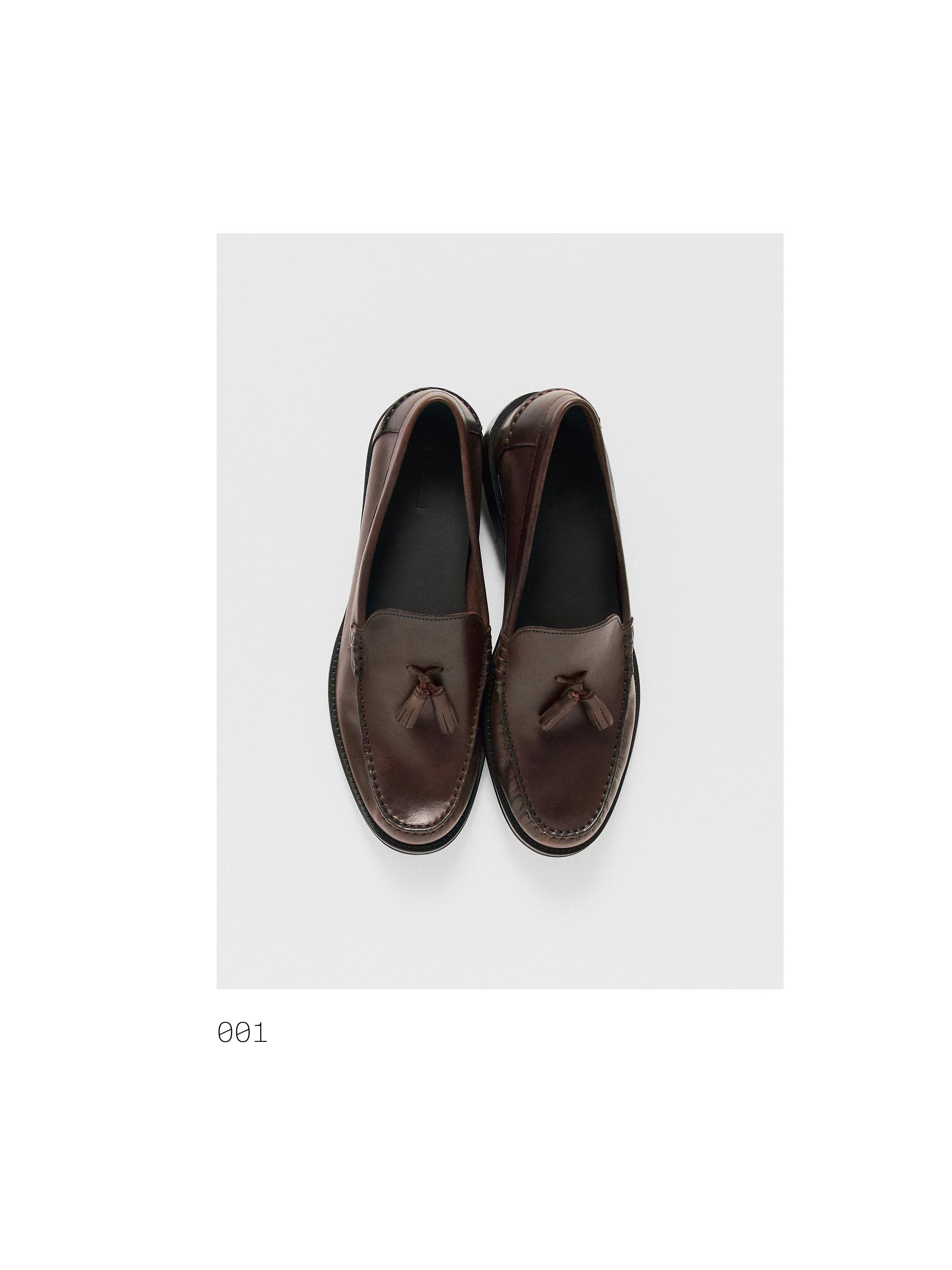 Soft oiled leather loafers with tassels — TAN
