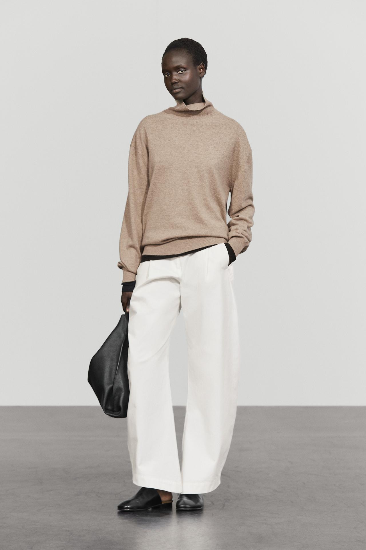 100% cashmere high neck knit sweater — BEIGE