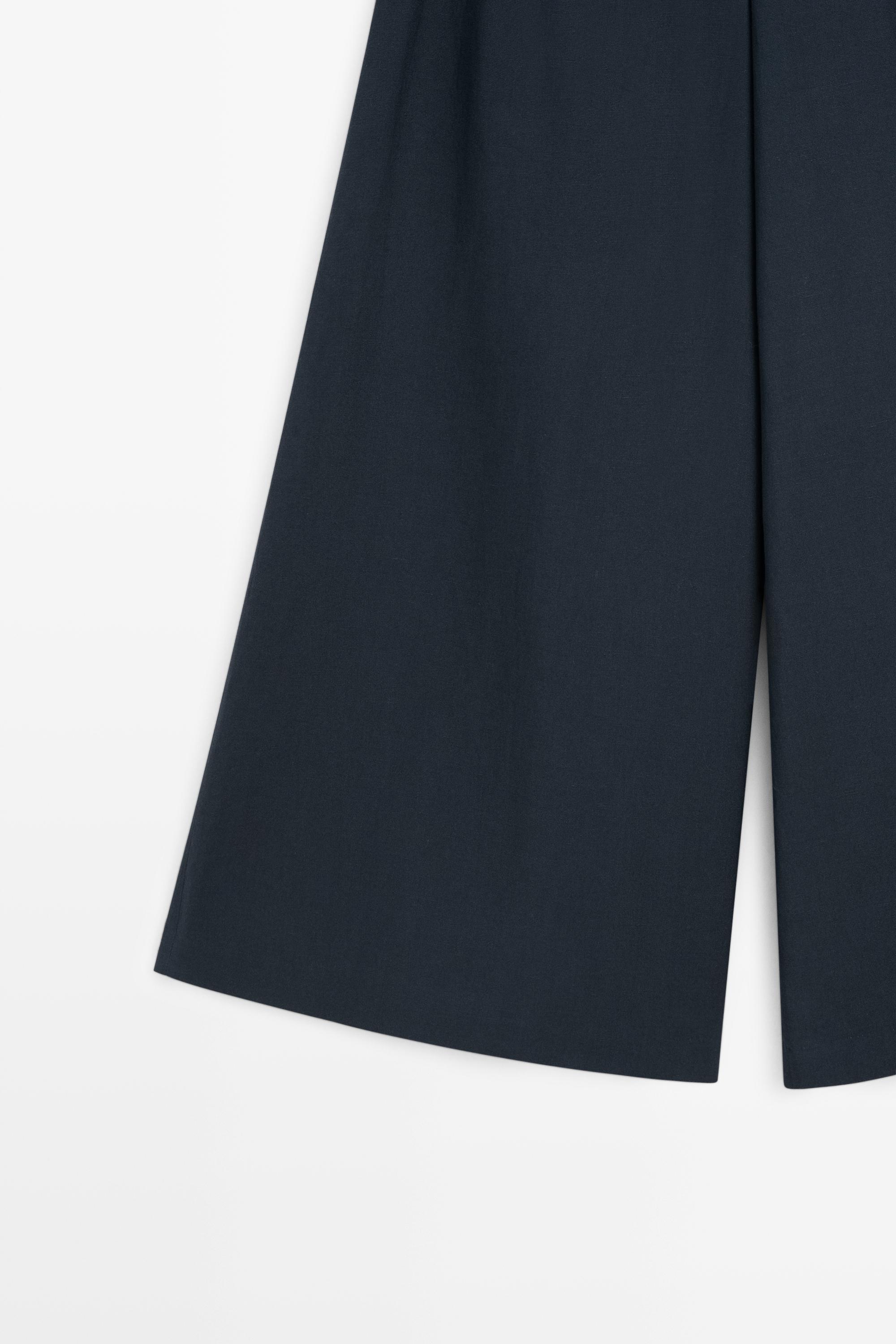 Flowing pleated wide-leg pants — DEEP BLUE