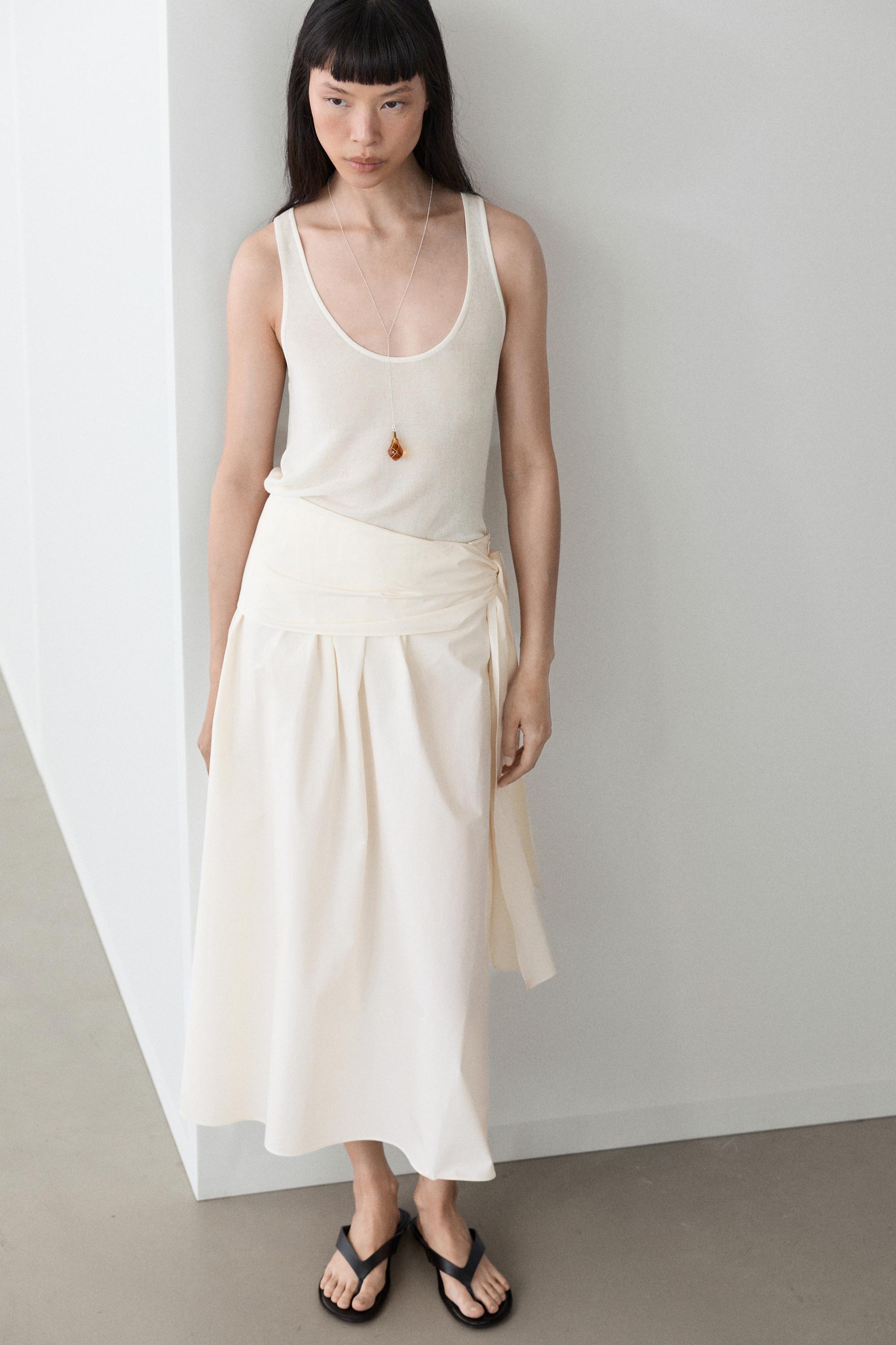 100% linen strappy top — Off white