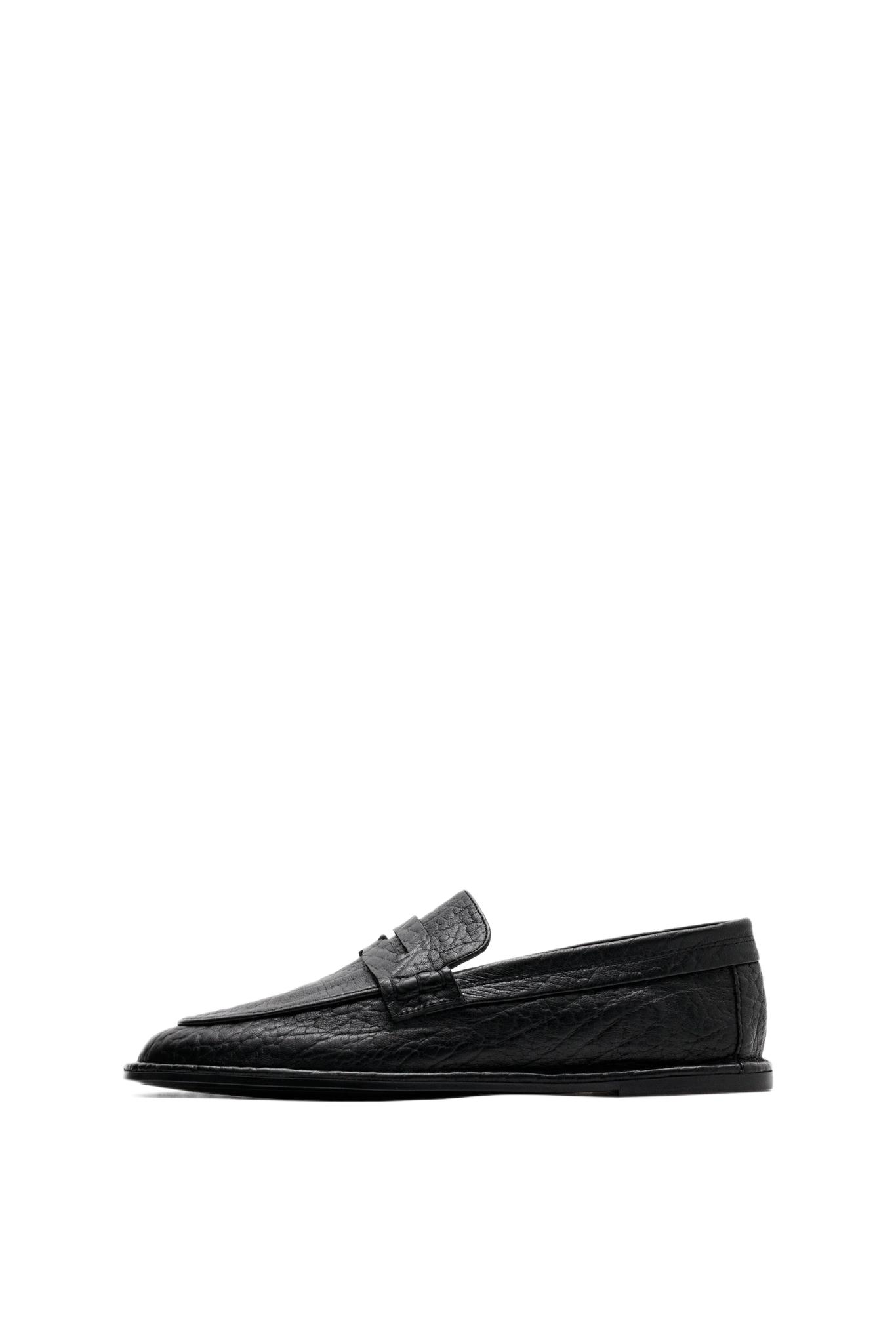 Soft leather loafer — BLACK