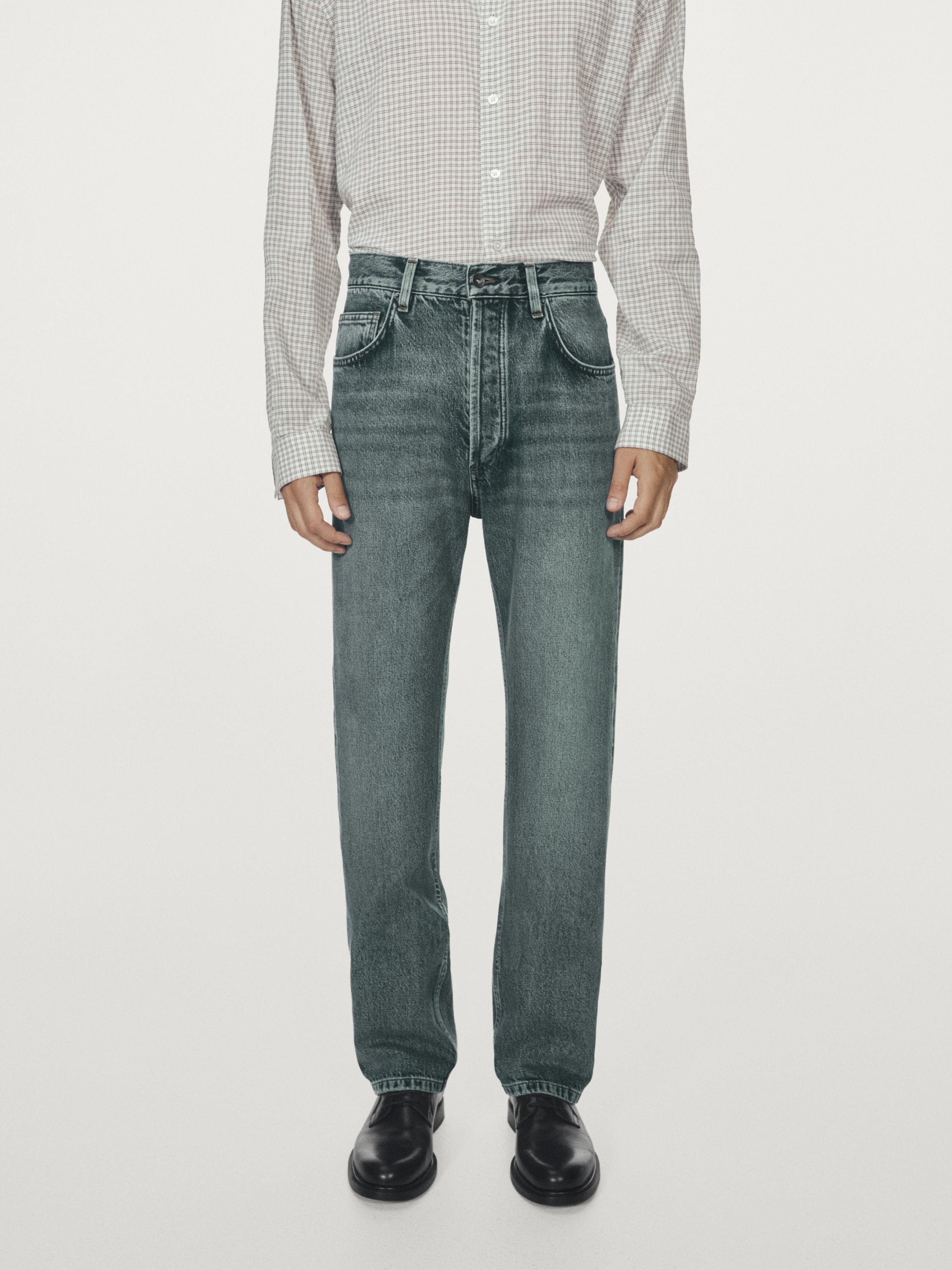 Straight-leg jeans