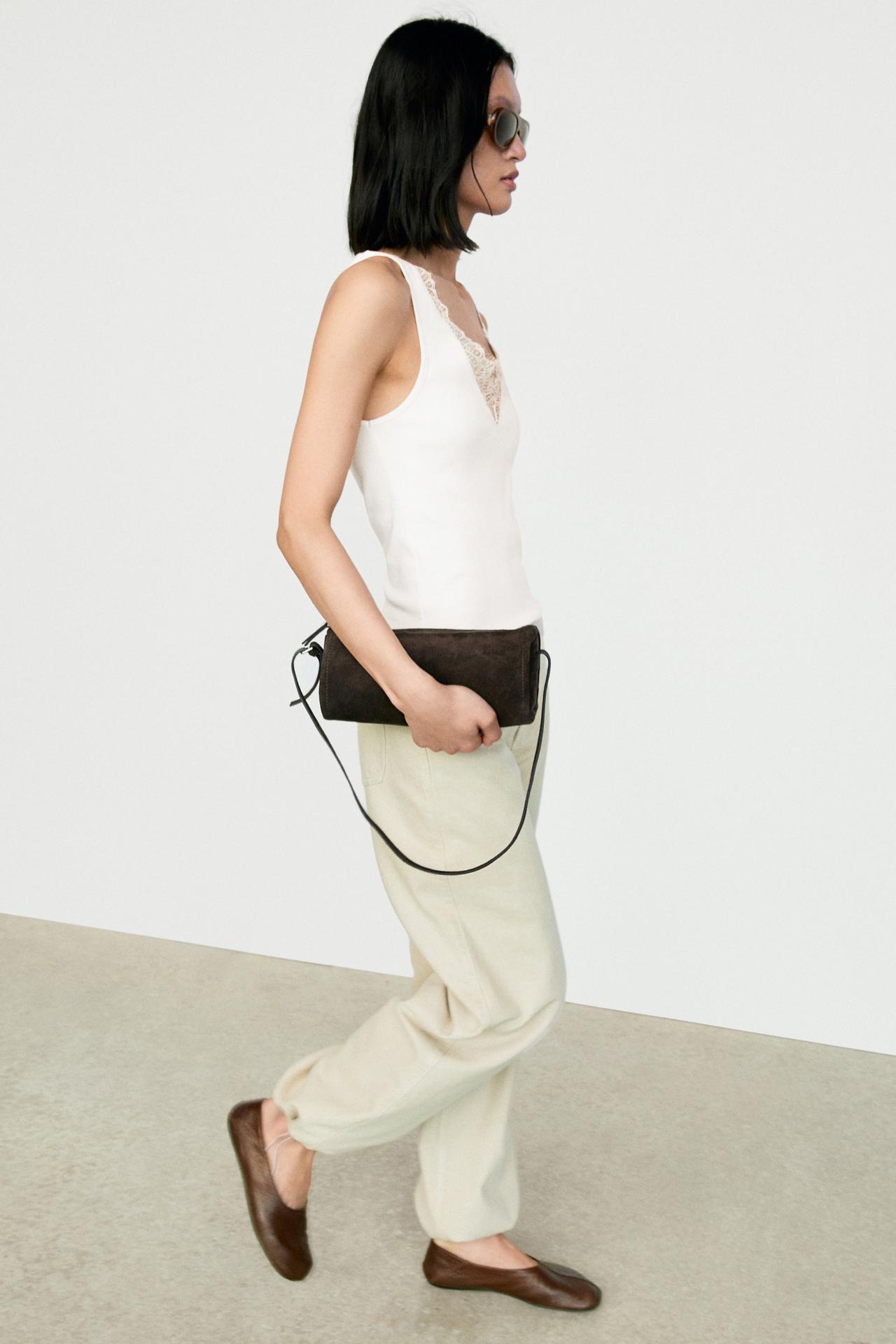 V-neck lace trim camisole top — CREAM