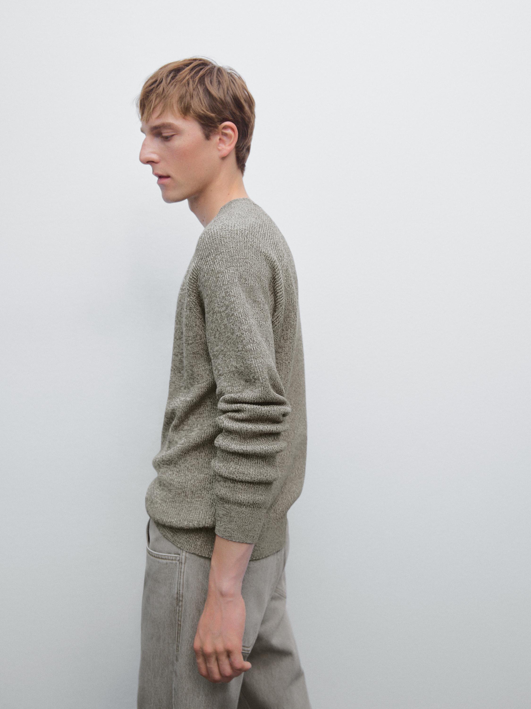 Pull en maille moulinée à col rond