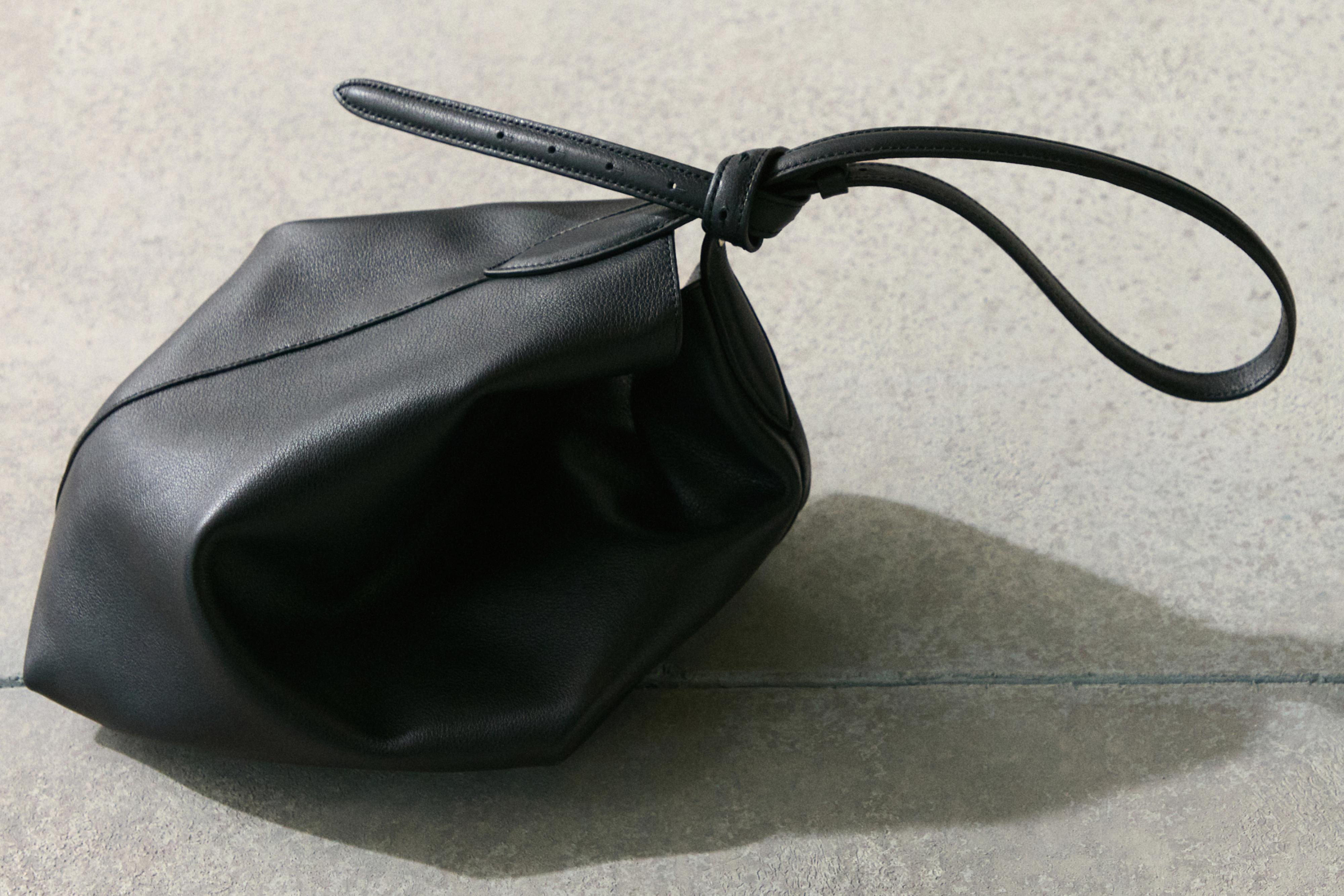 Nappa leather bucket bag — BLACK
