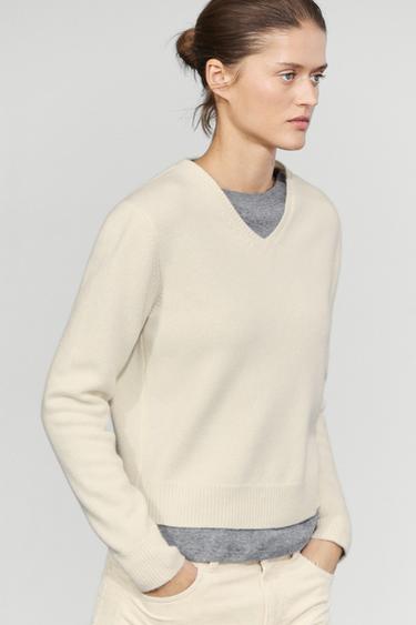 100% wool V-neck knit sweater — CREAM 3