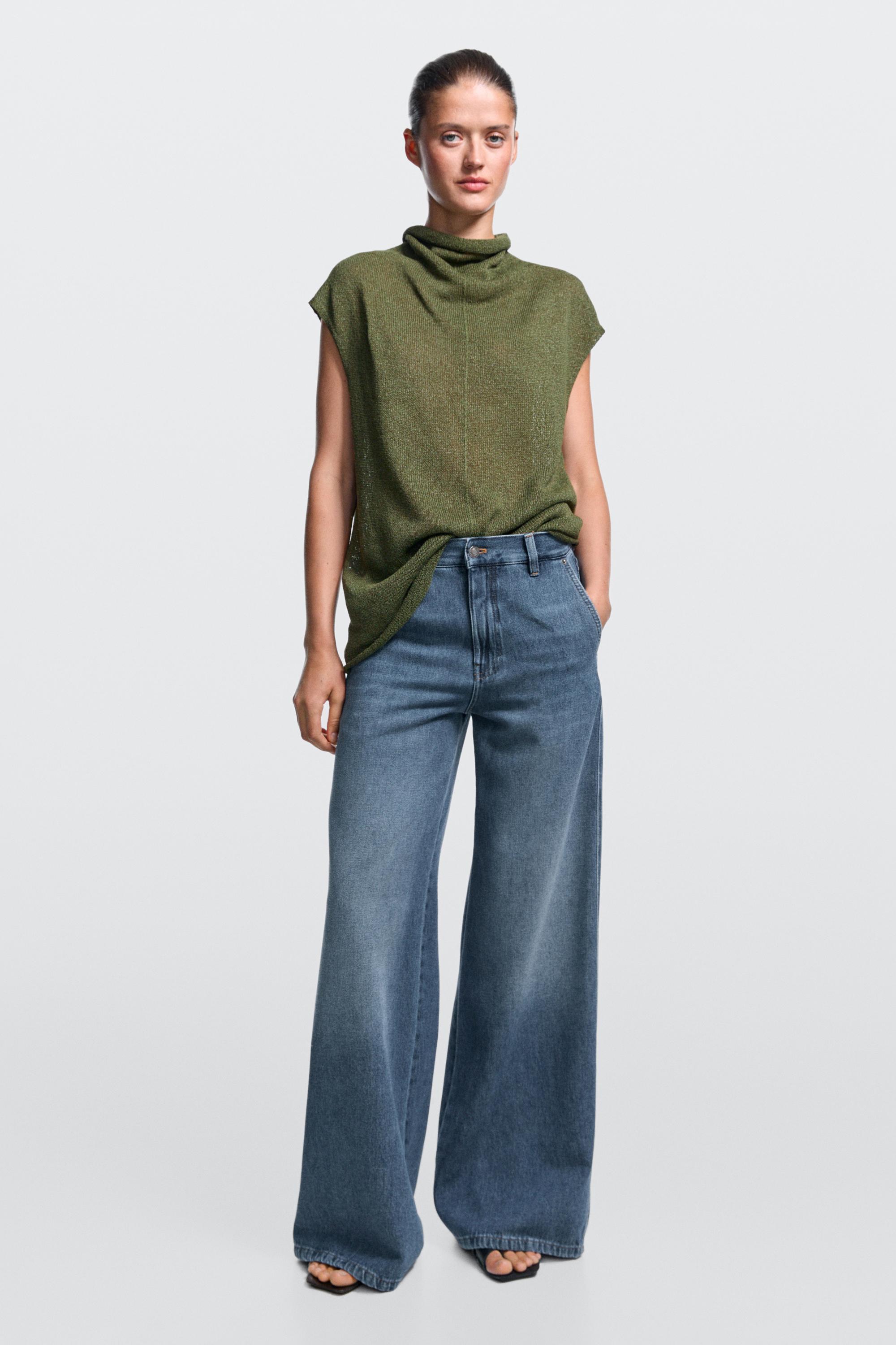 Mid-waist wide-leg jeans