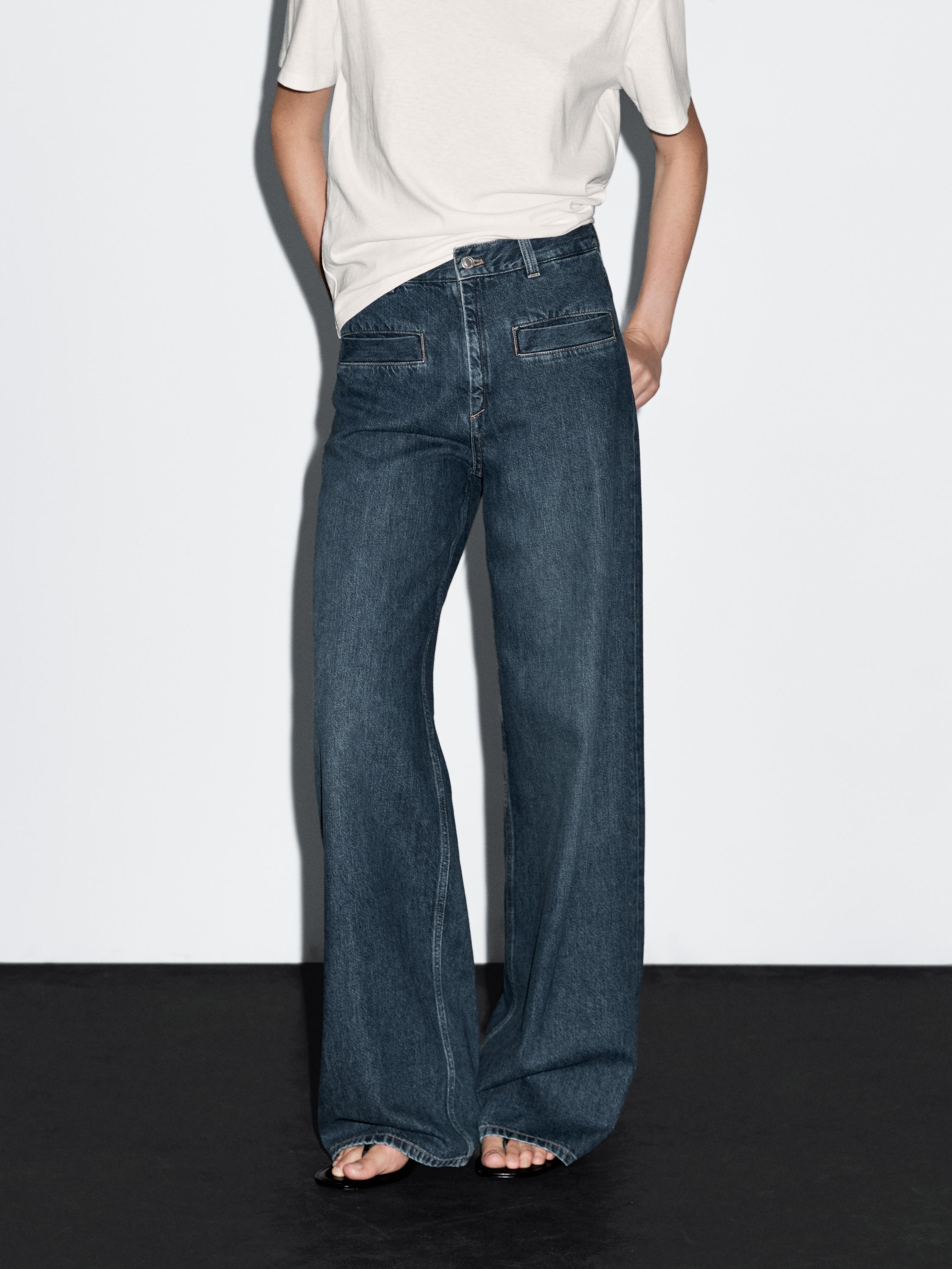 High-waist wide-leg jeans with pockets