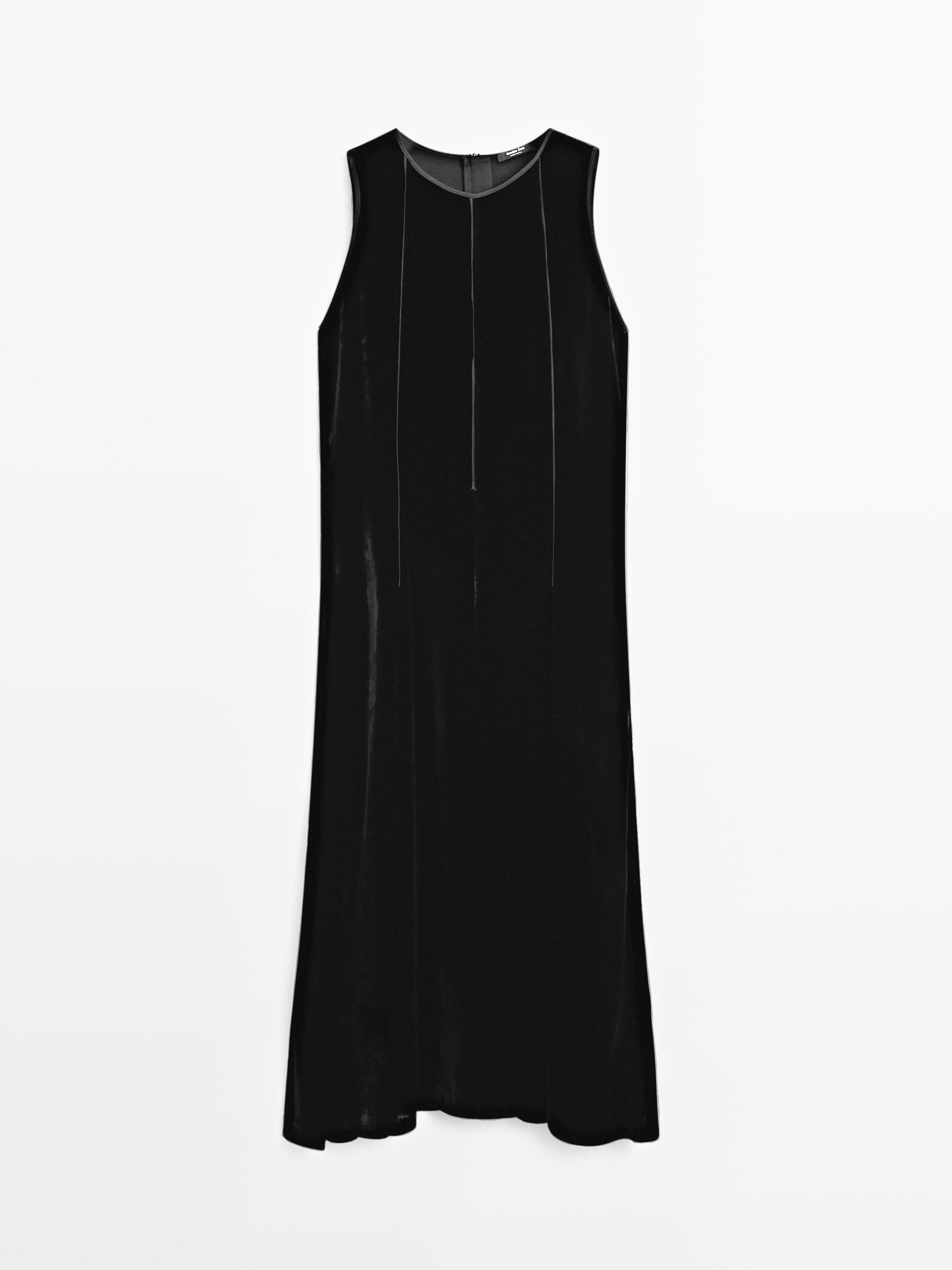 فستان مخملي متوسط الطول بتفصيل متباين