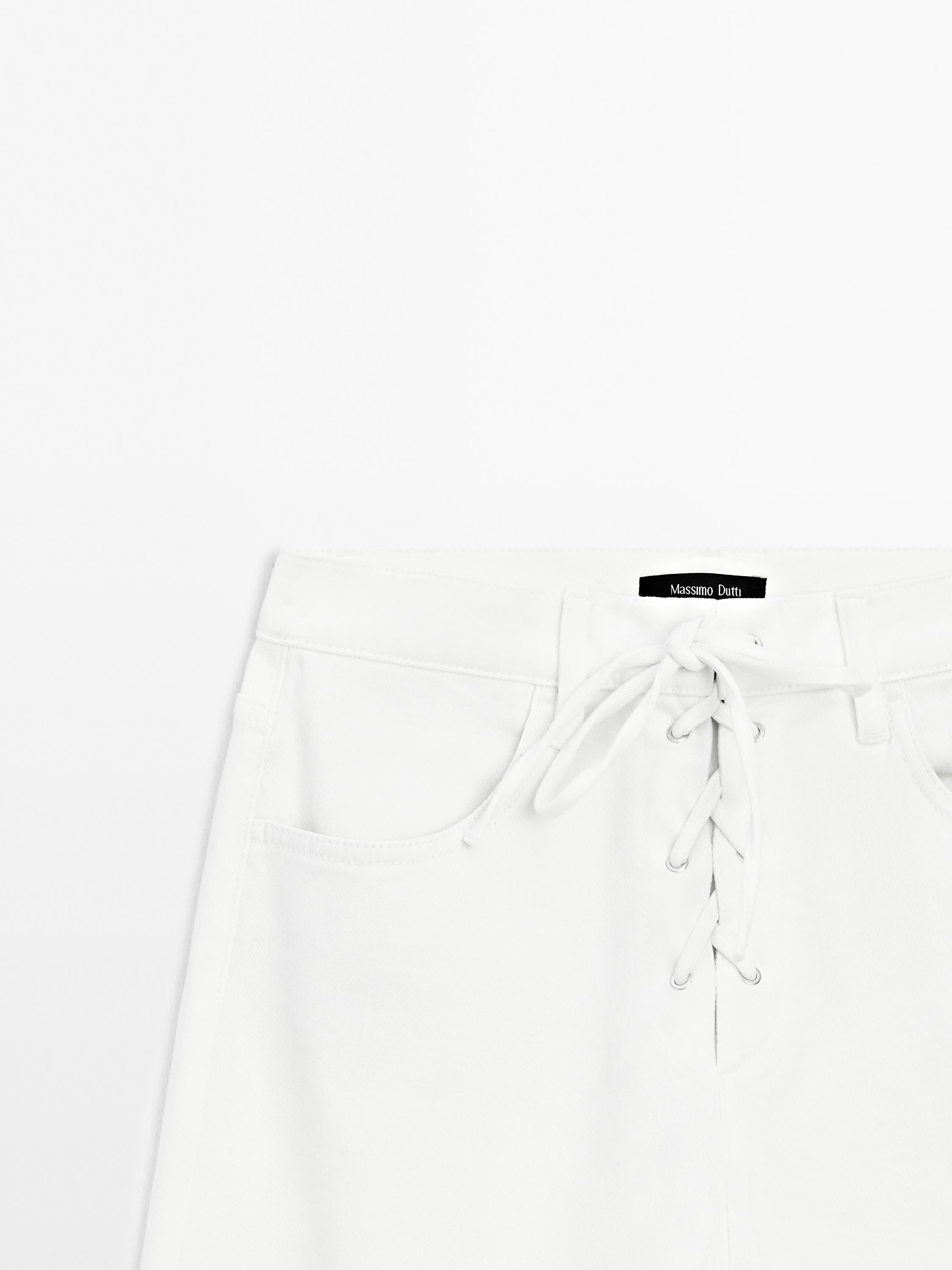 Flared high-waist jeans
