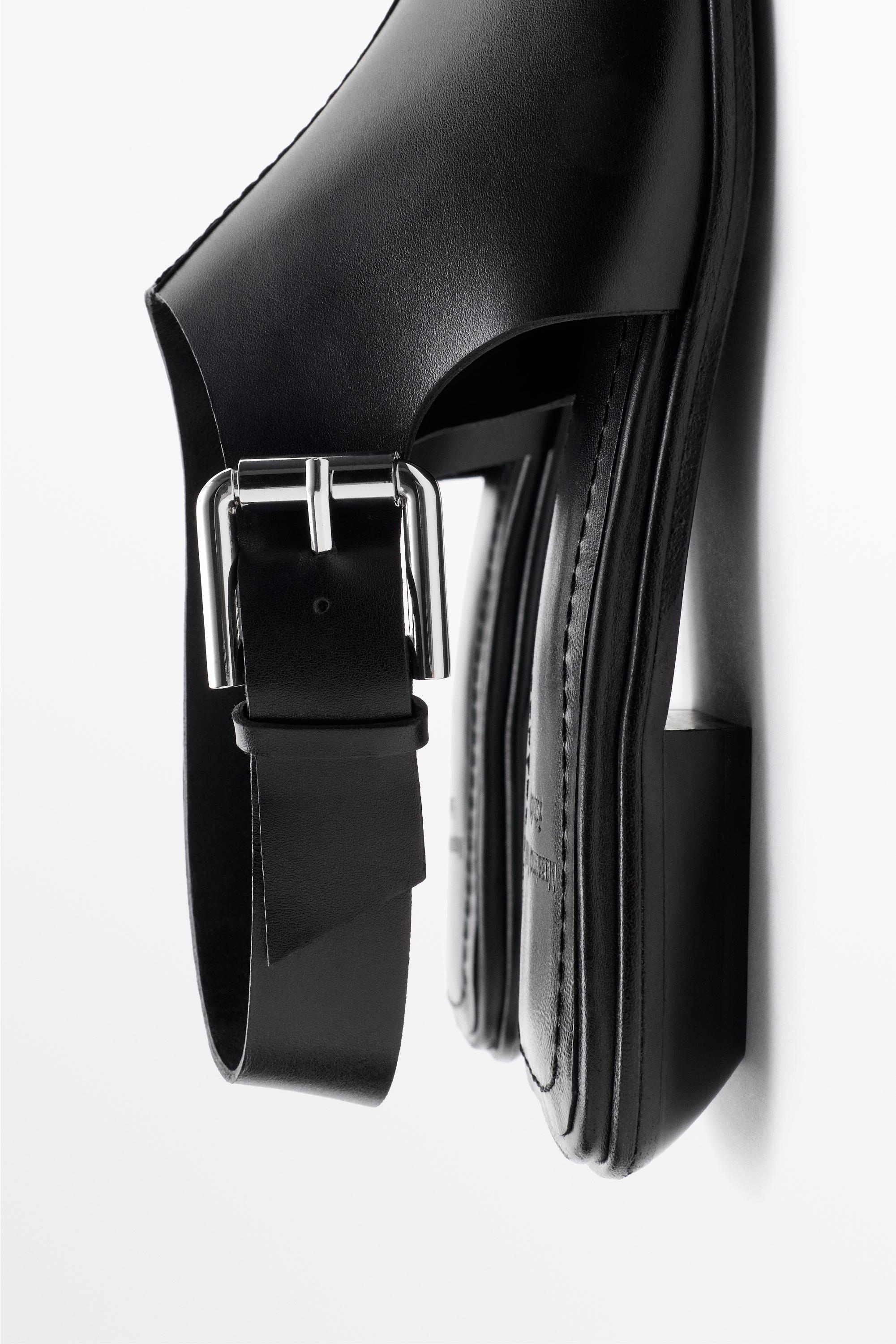 Leather sandal - STUDIO — BLACK