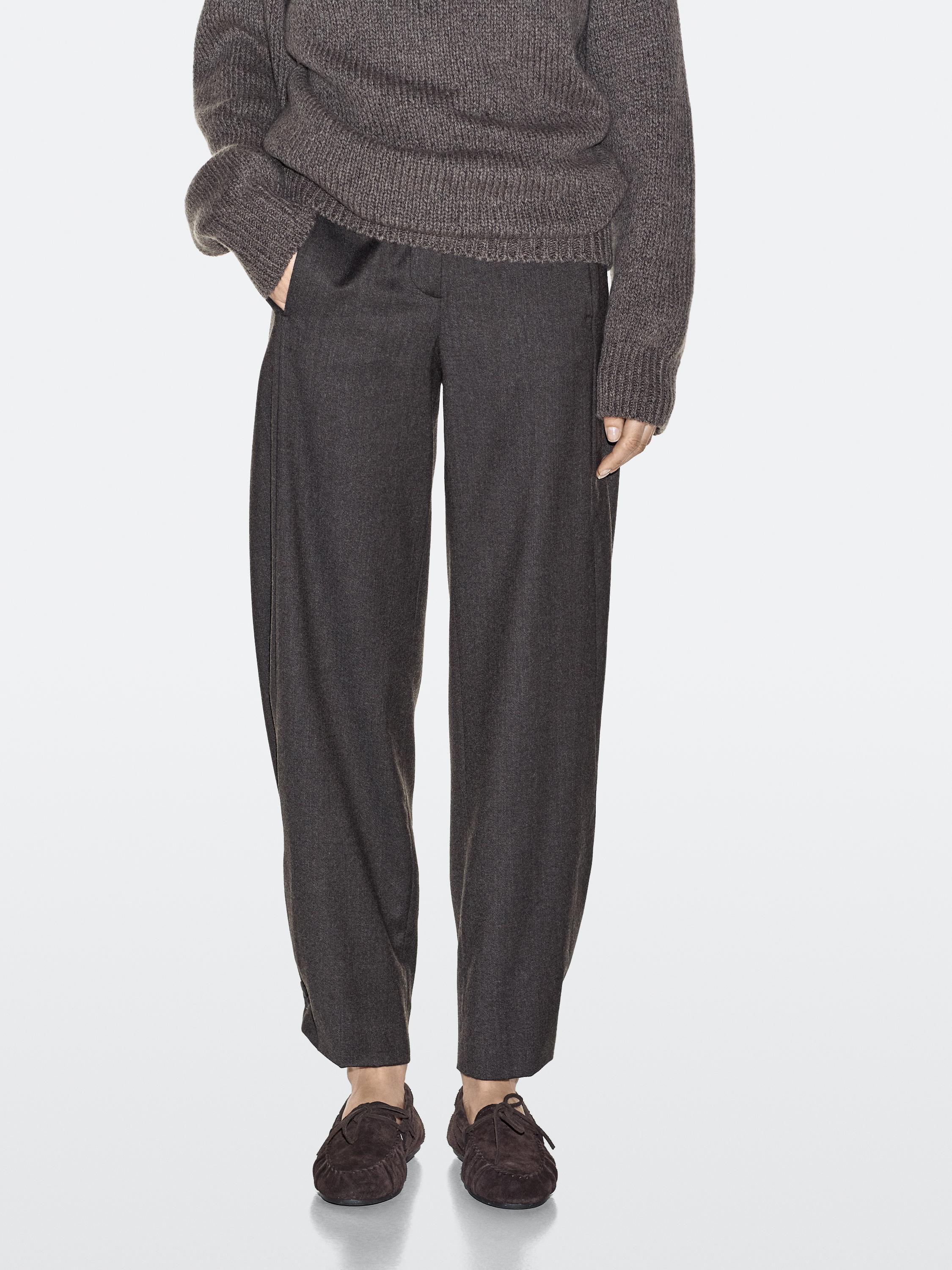 Split leather loafers with gathered bow