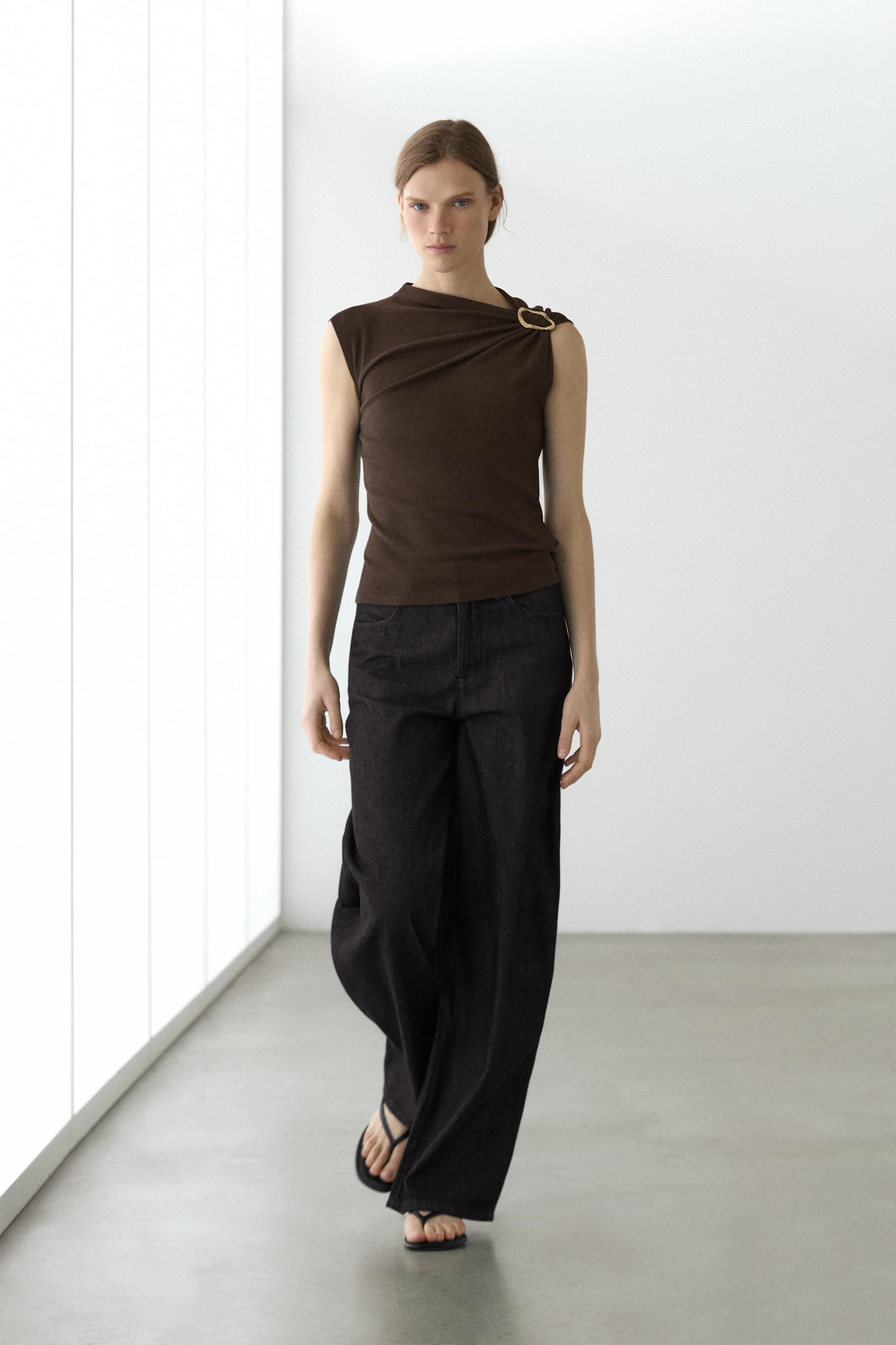 Asimetrični top sa štrasom