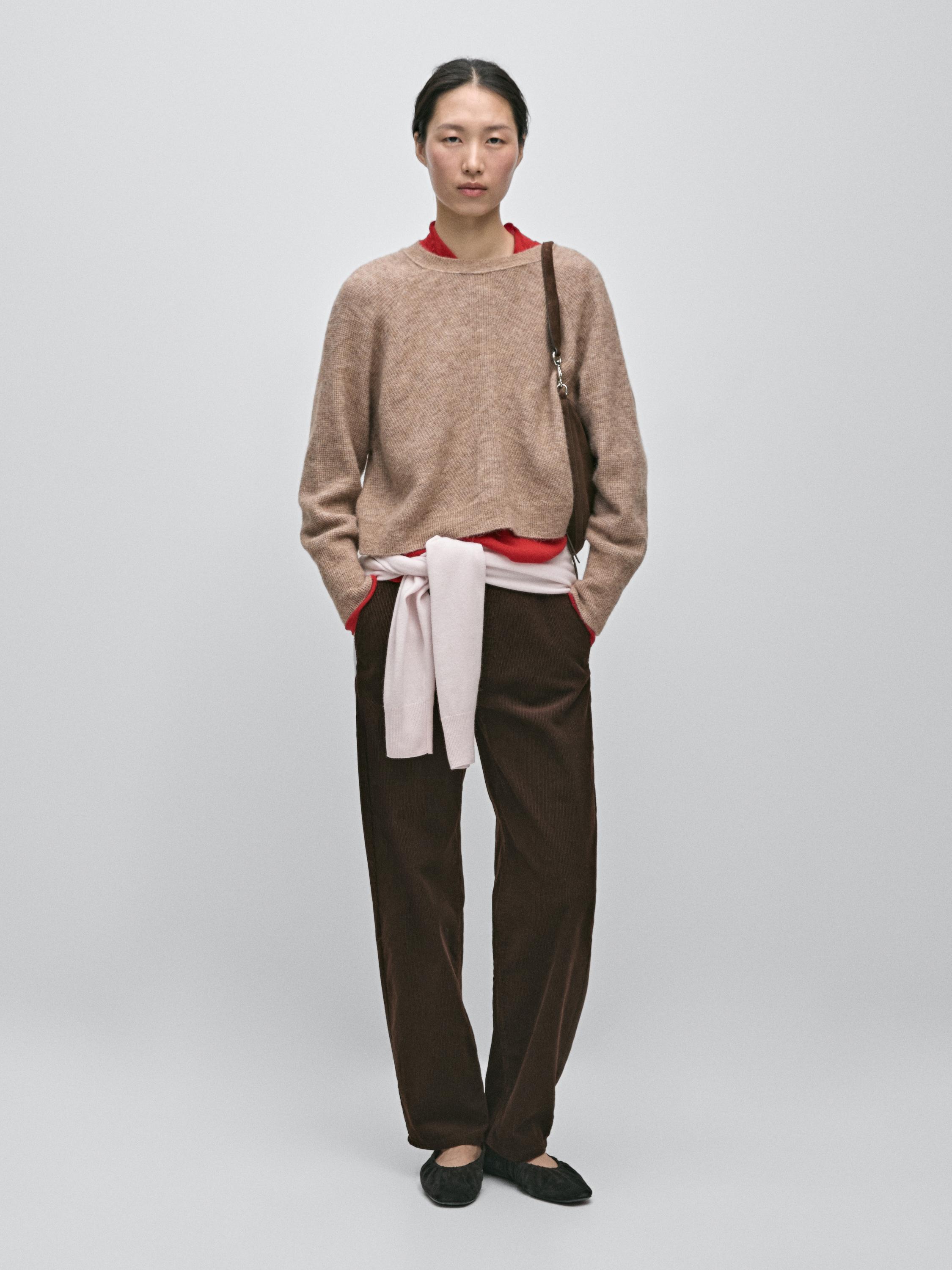Sweter rajut leher bulat campuran wol